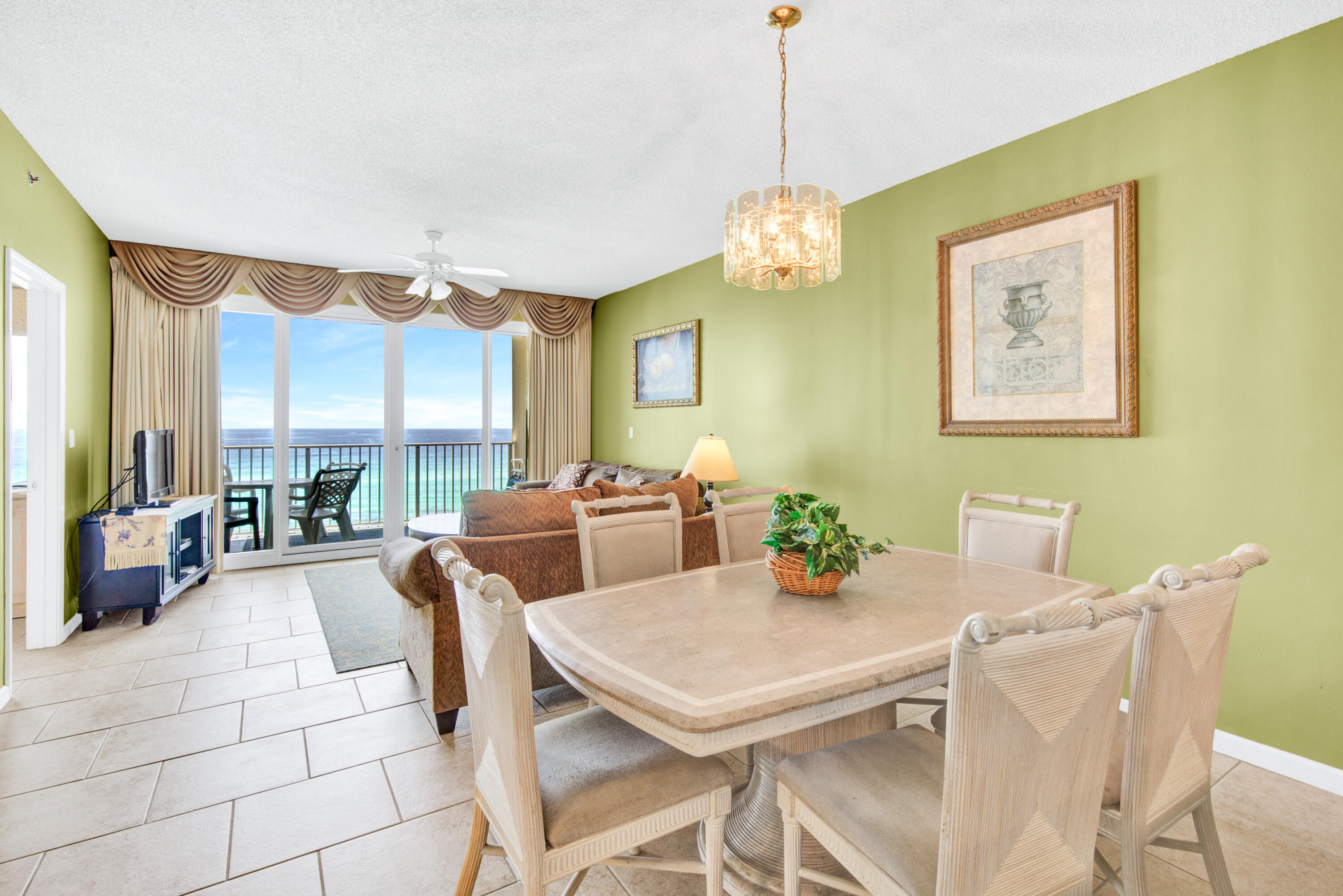 LEEWARD KEY - Residential