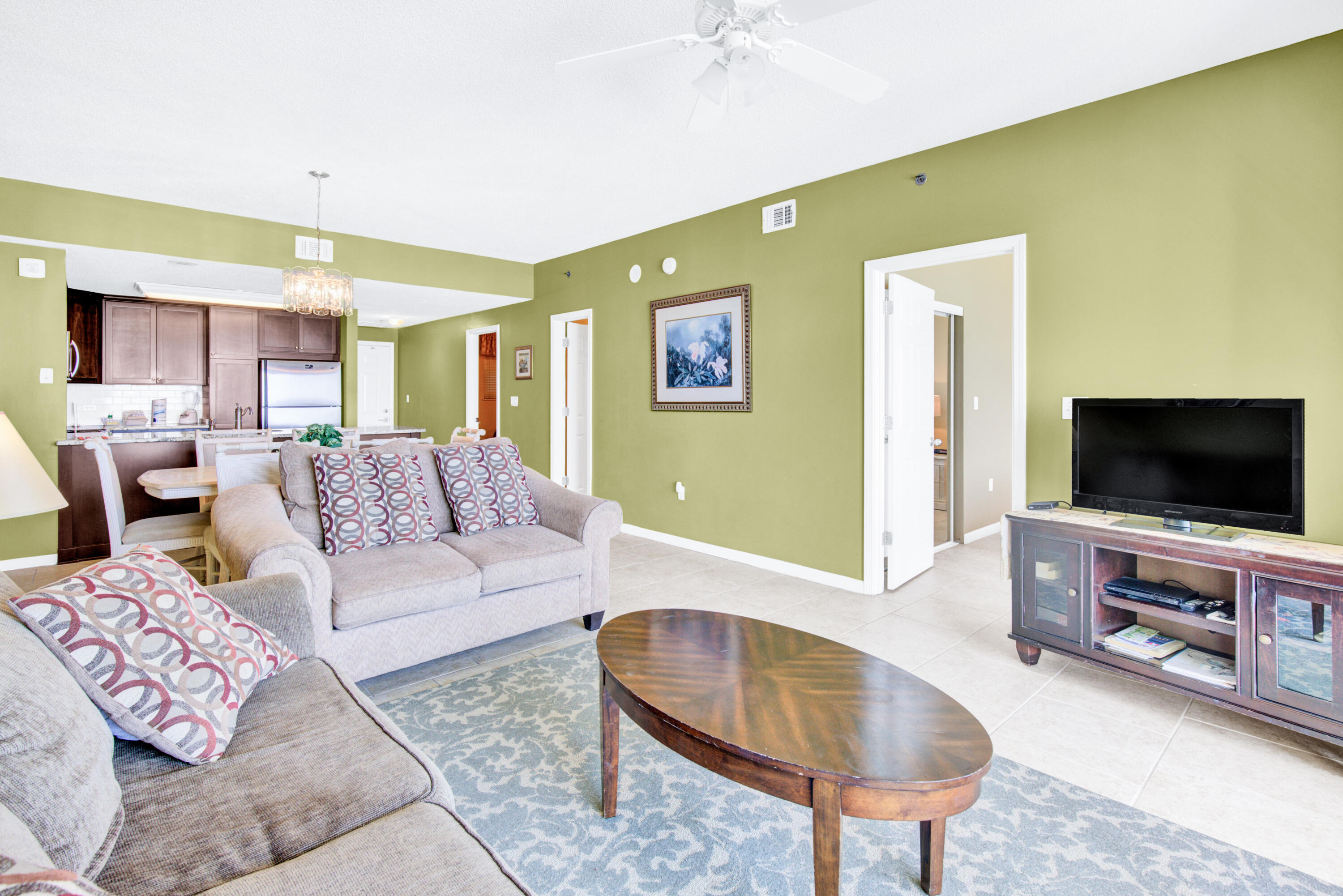 LEEWARD KEY - Residential