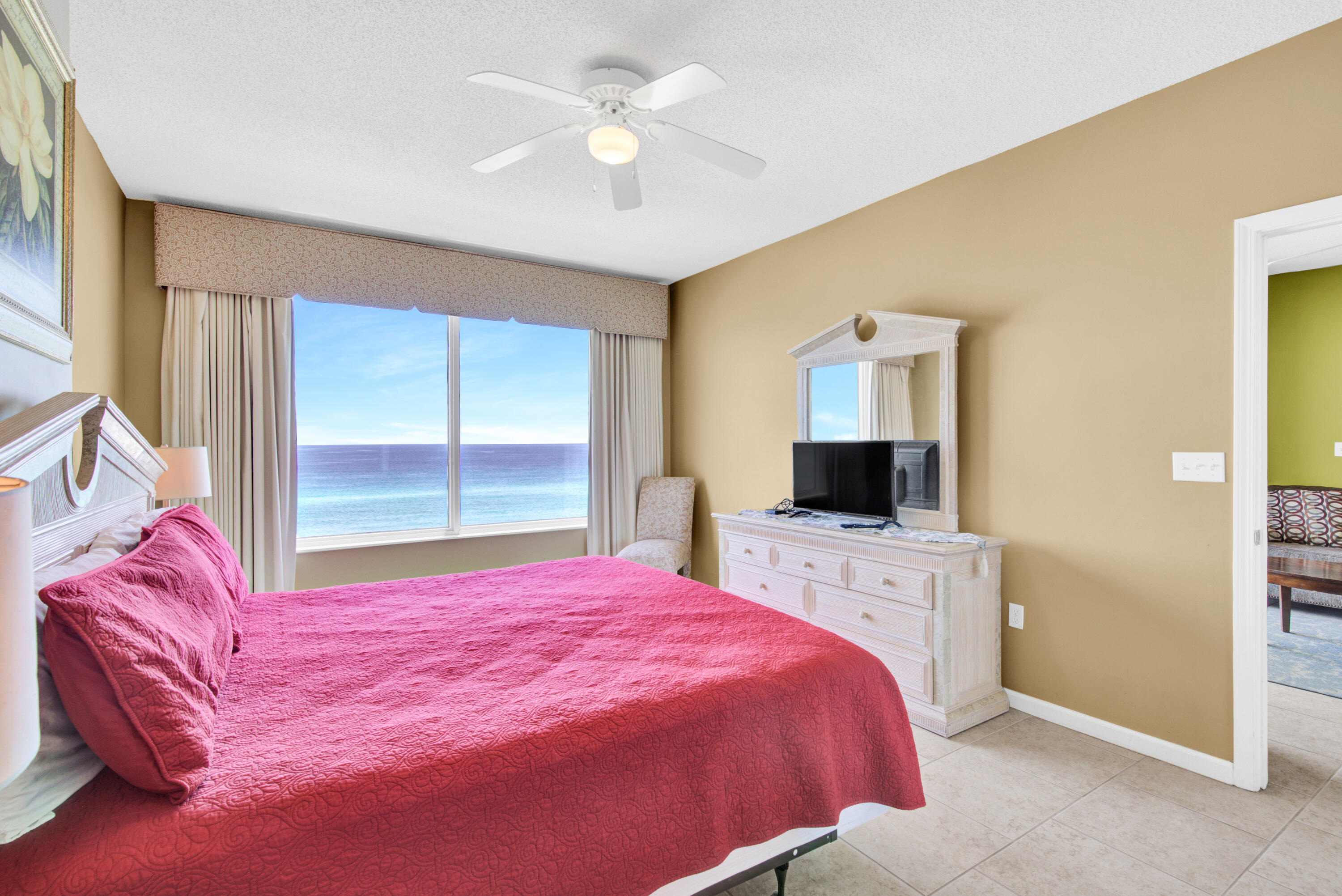LEEWARD KEY - Residential