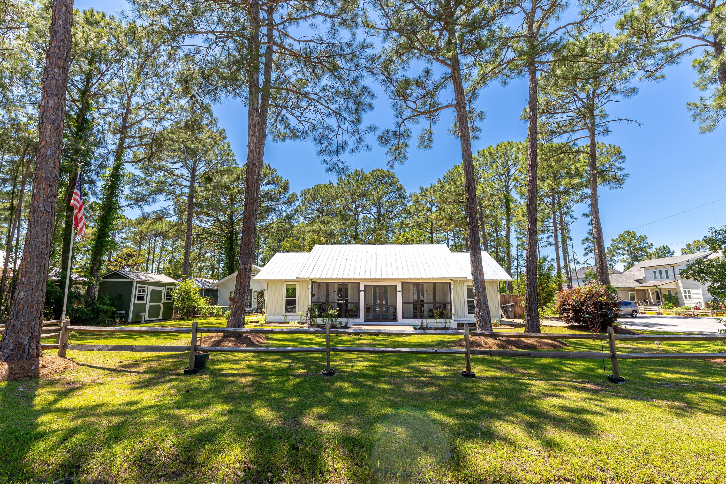 EXCLUSIVE BEACH - Residential