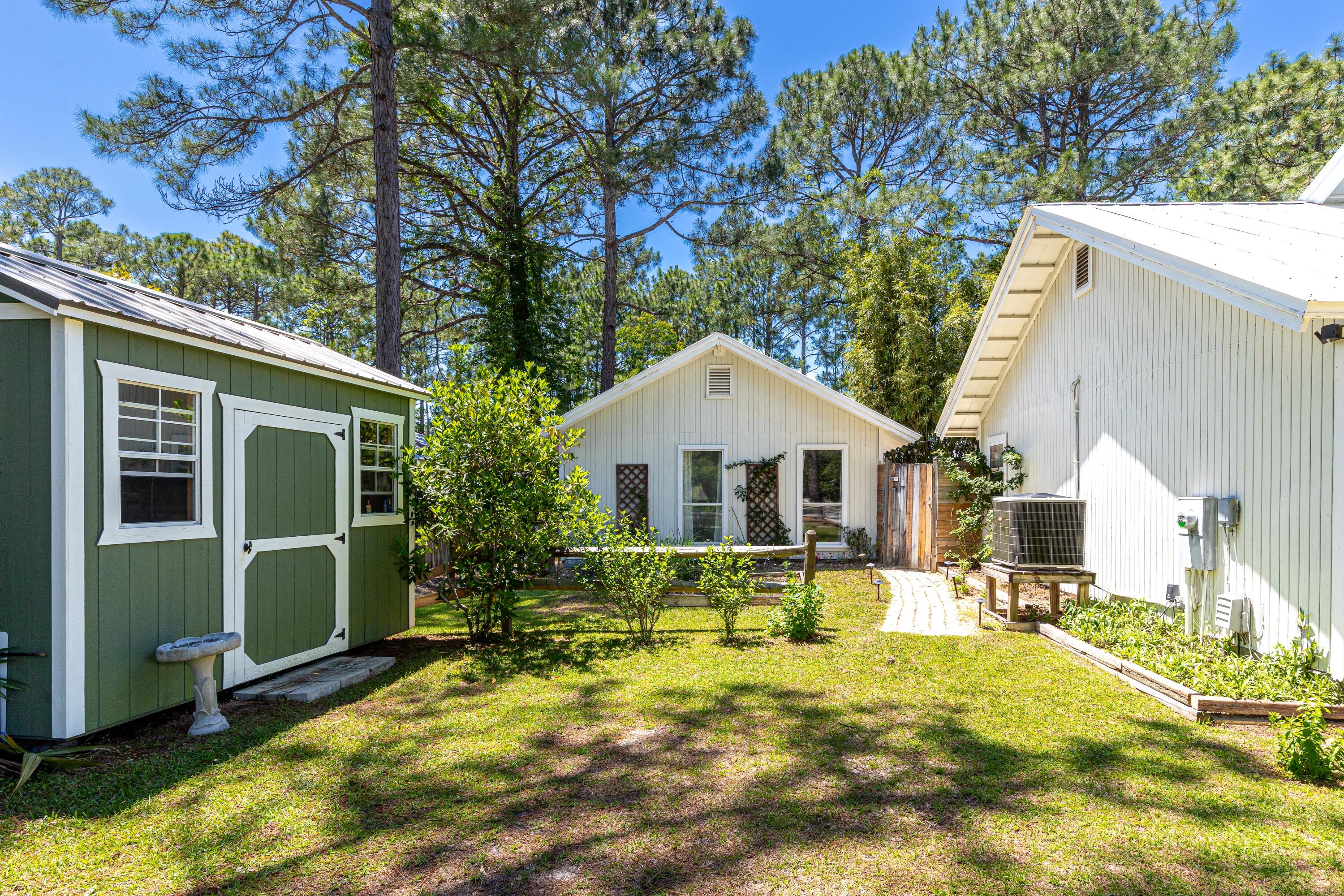 EXCLUSIVE BEACH - Residential