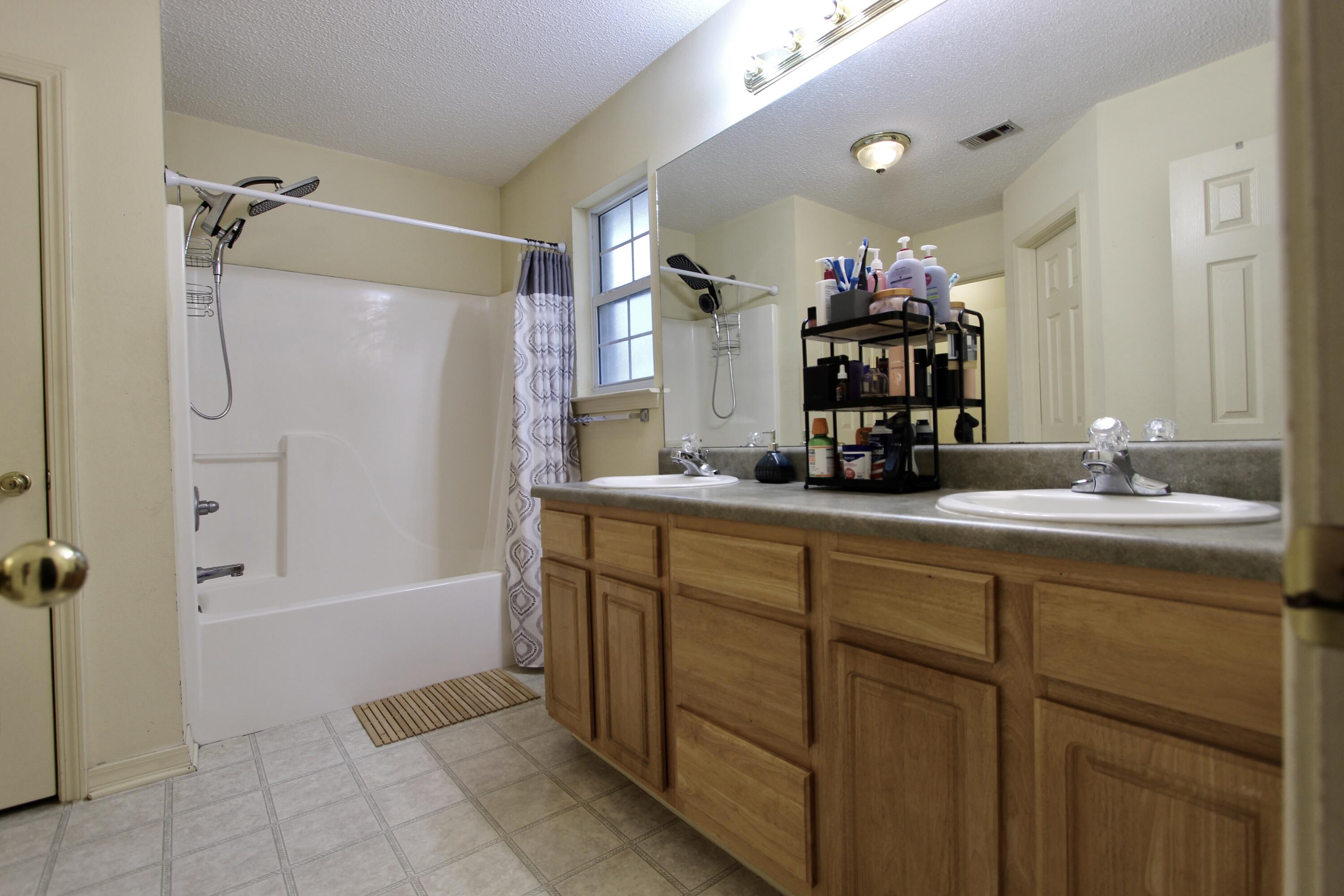 WILDWOOD GABLES - Residential Lease