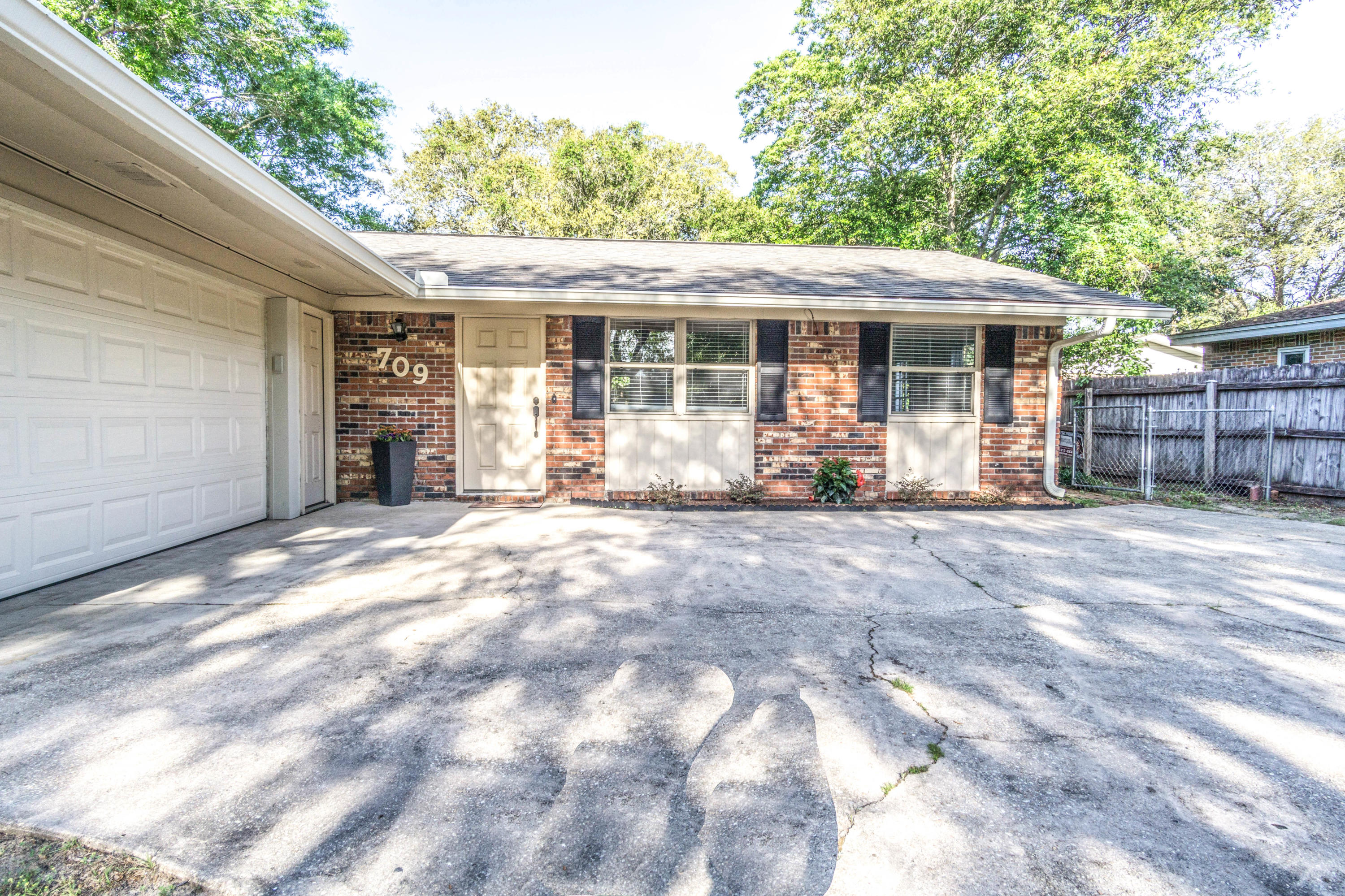 GARNIERS HEIGHTS - Residential