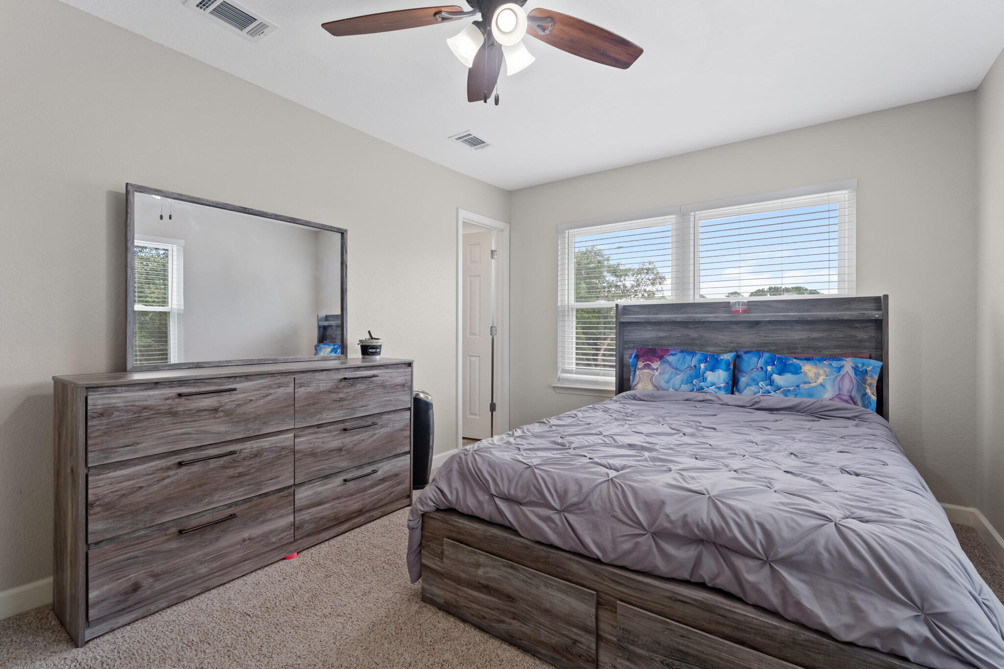 CHATEAU PRES DE LA MER - Residential