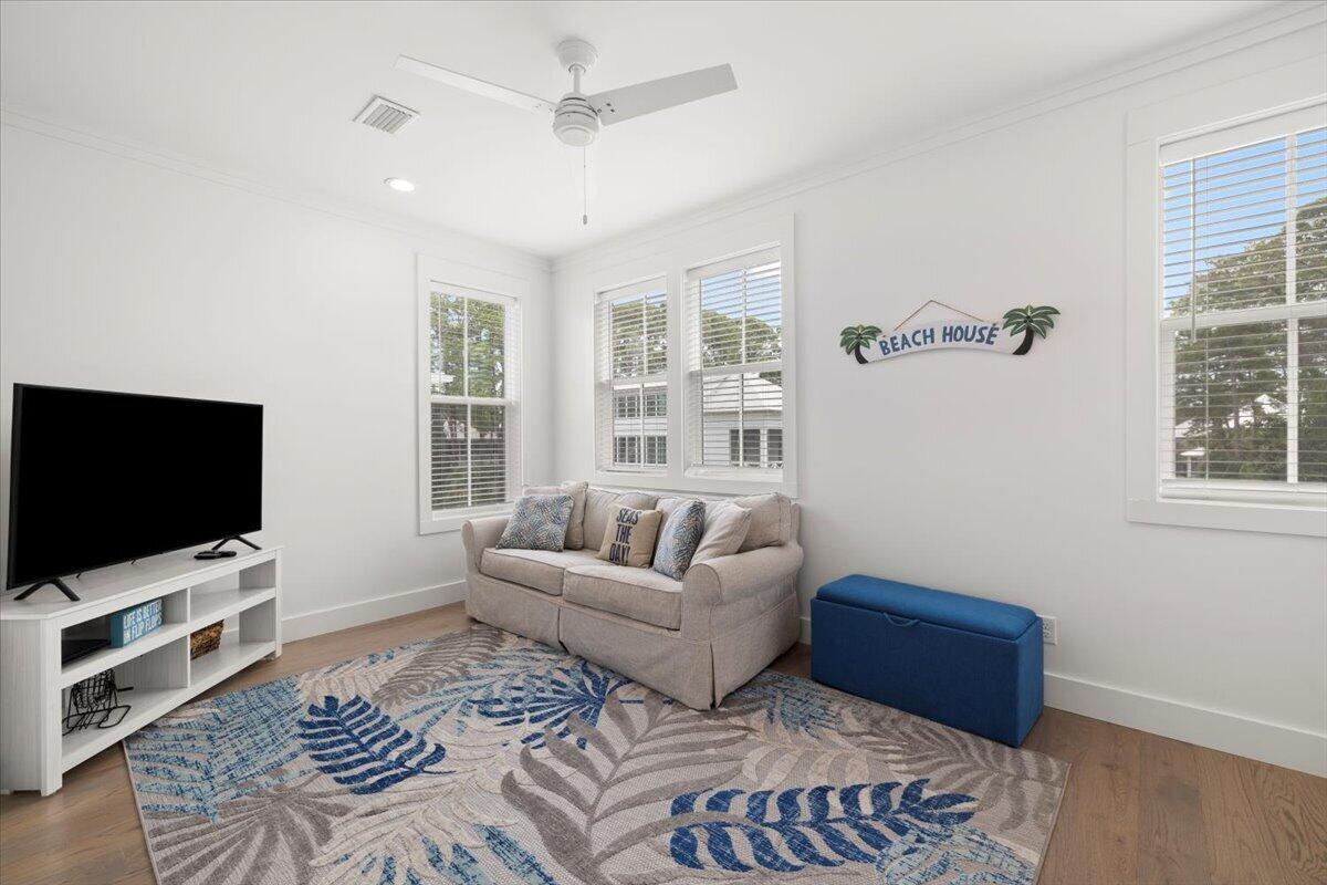 LAKESIDE AT BLUE MOUNTAIN BEACH - Residential