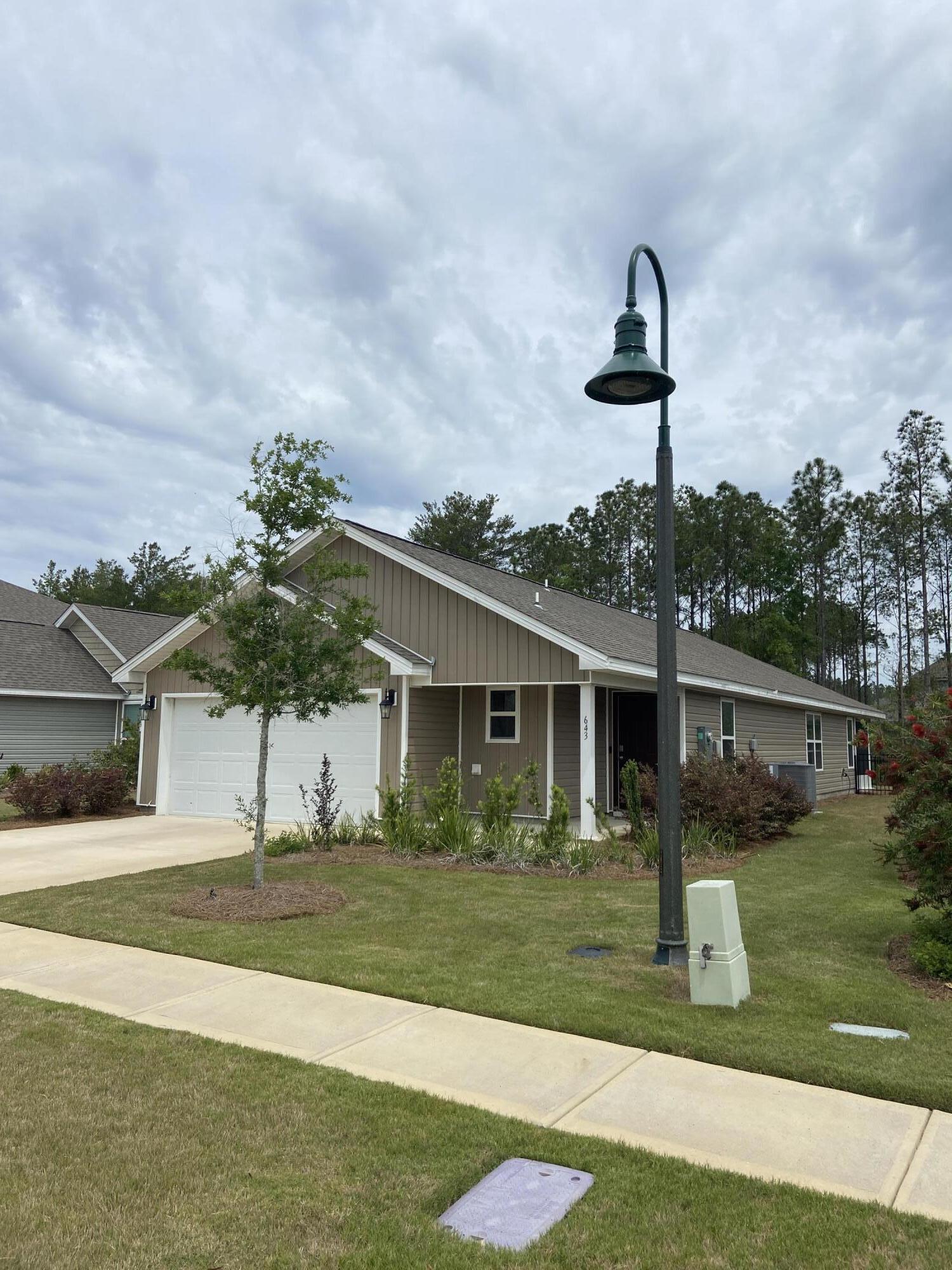 HAMMOCK BAY - Residential