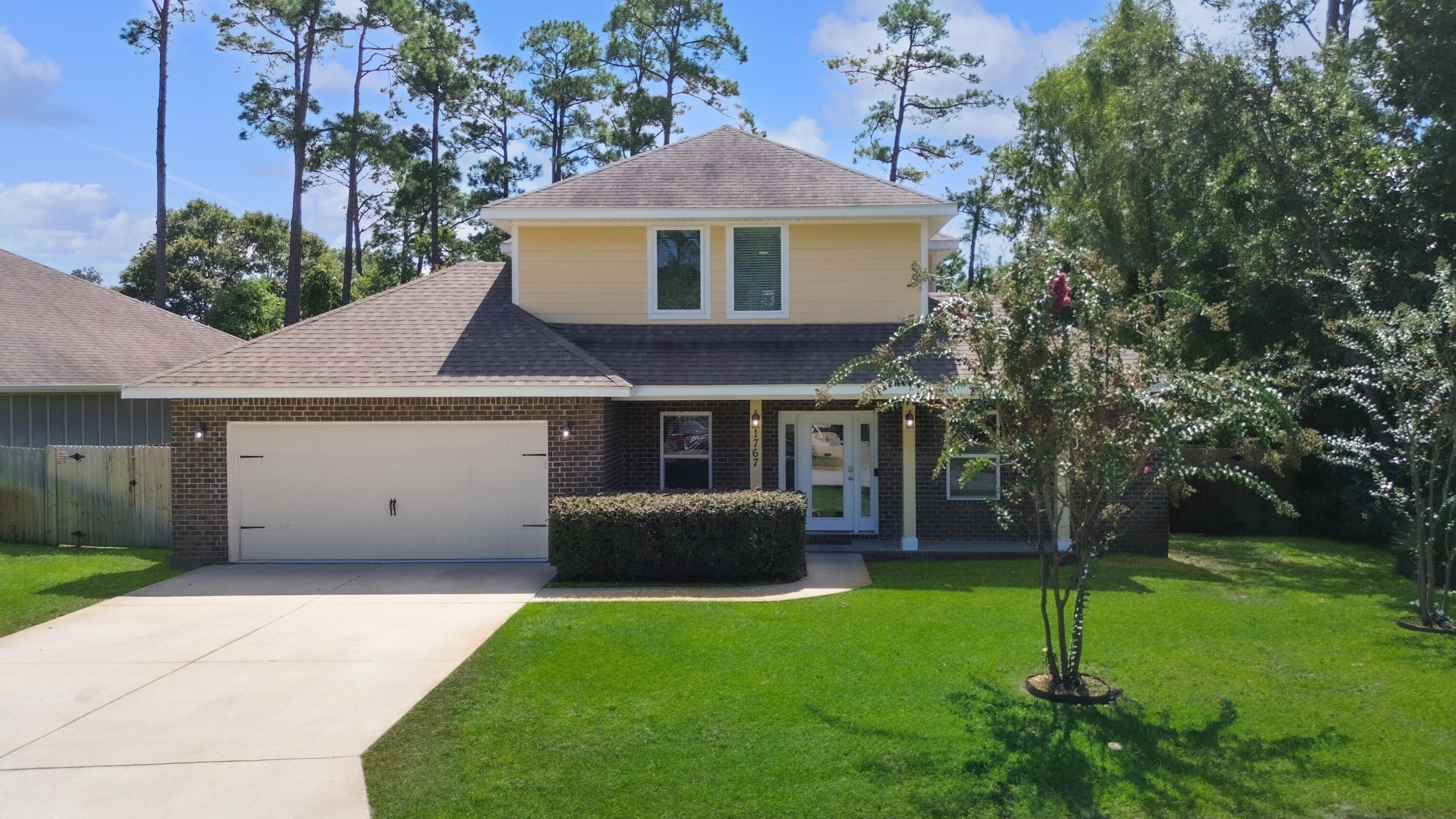 MAGNOLIA HARBOR - Residential