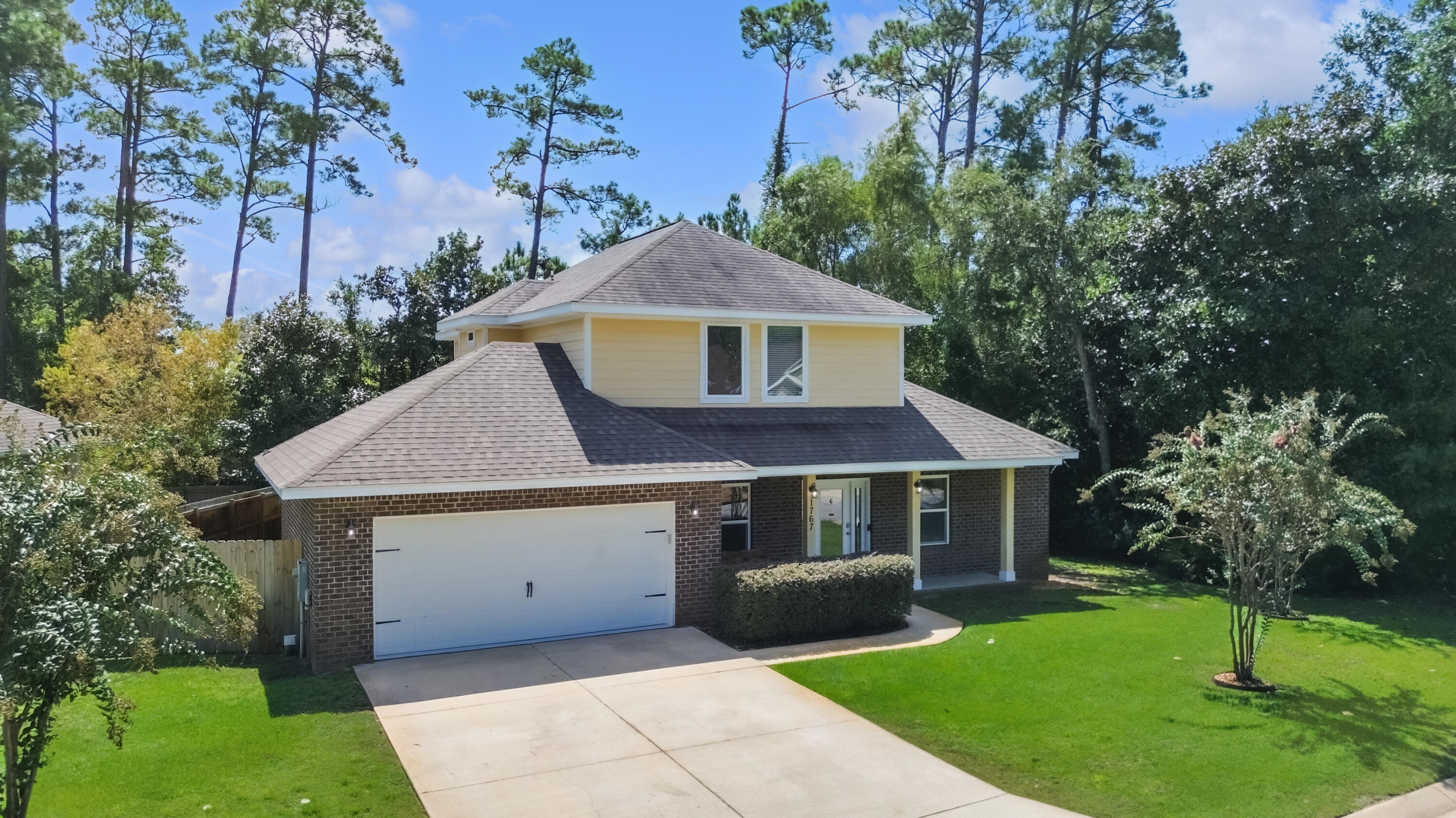 MAGNOLIA HARBOR - Residential