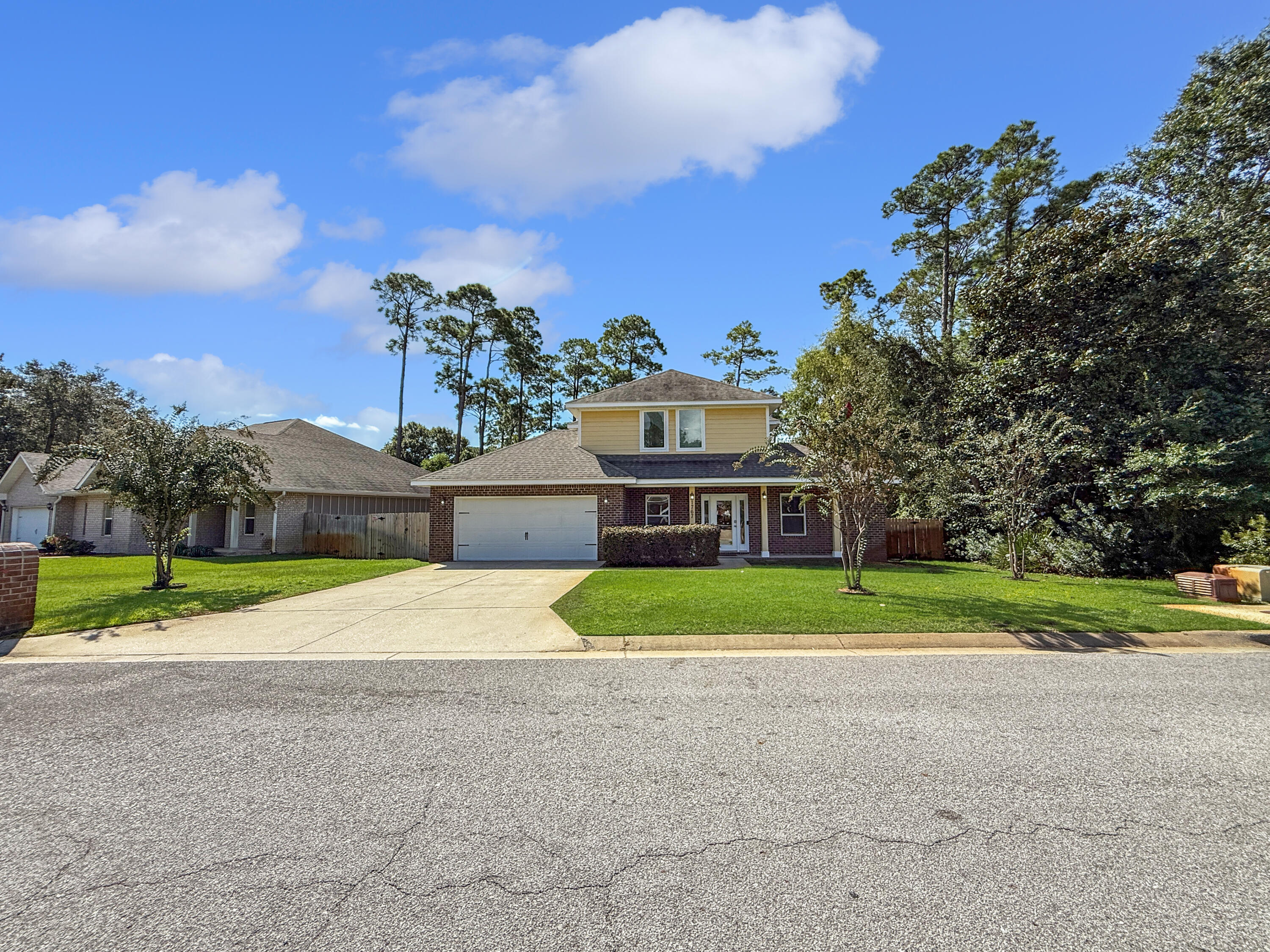 MAGNOLIA HARBOR - Residential