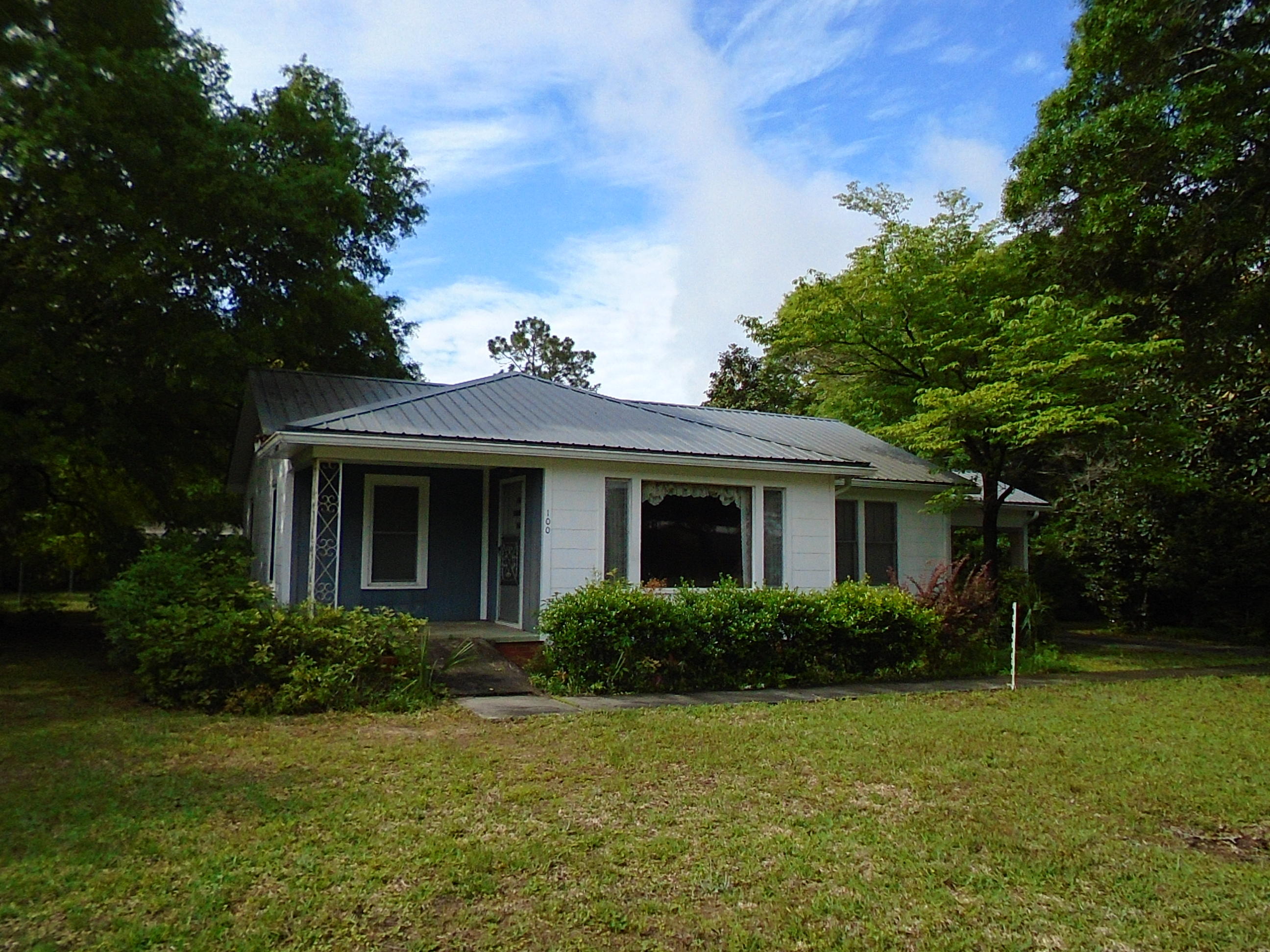 TOWN OF DEFUNIAK SPRINGS - Residential