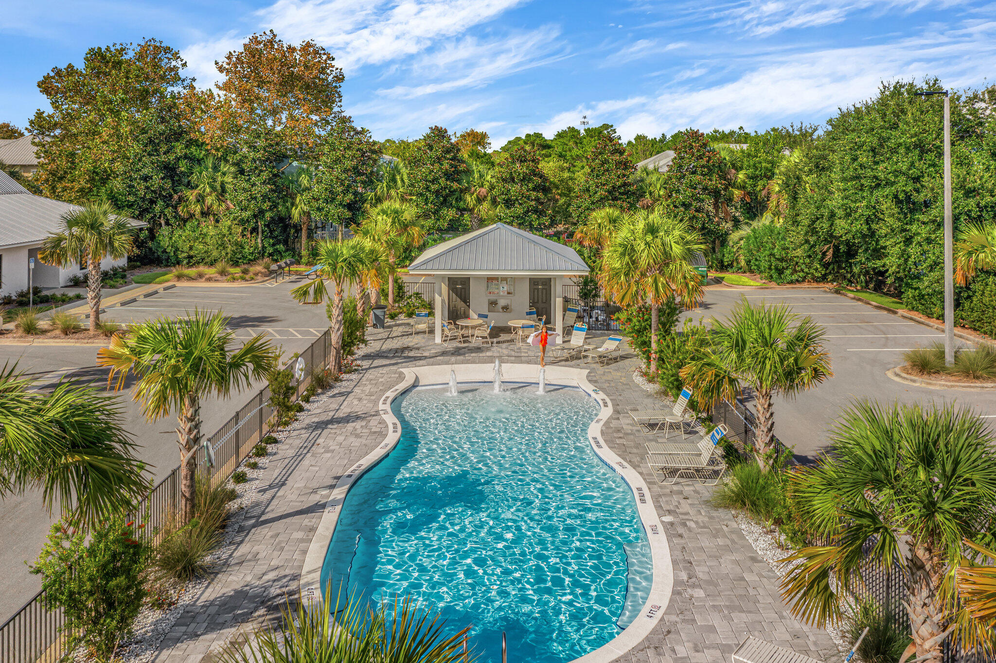 Hidden Lake condominiums - Residential