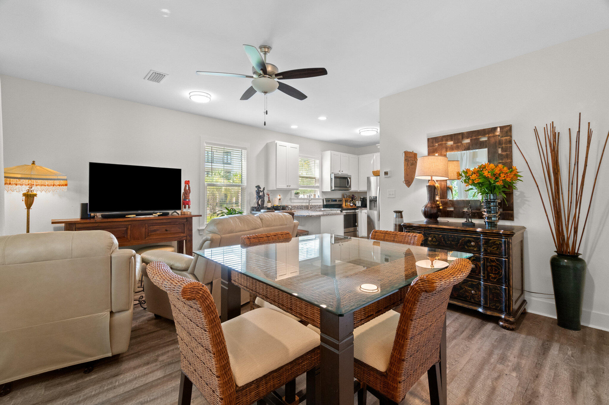 Hidden Lake condominiums - Residential