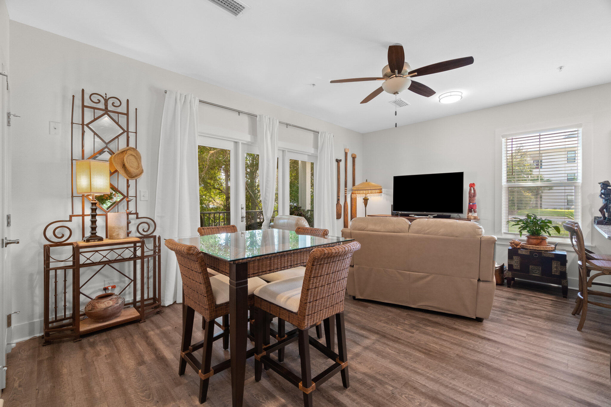 Hidden Lake condominiums - Residential