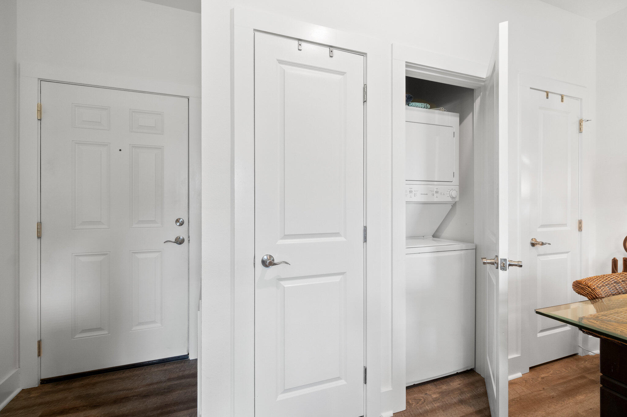 Hidden Lake condominiums - Residential