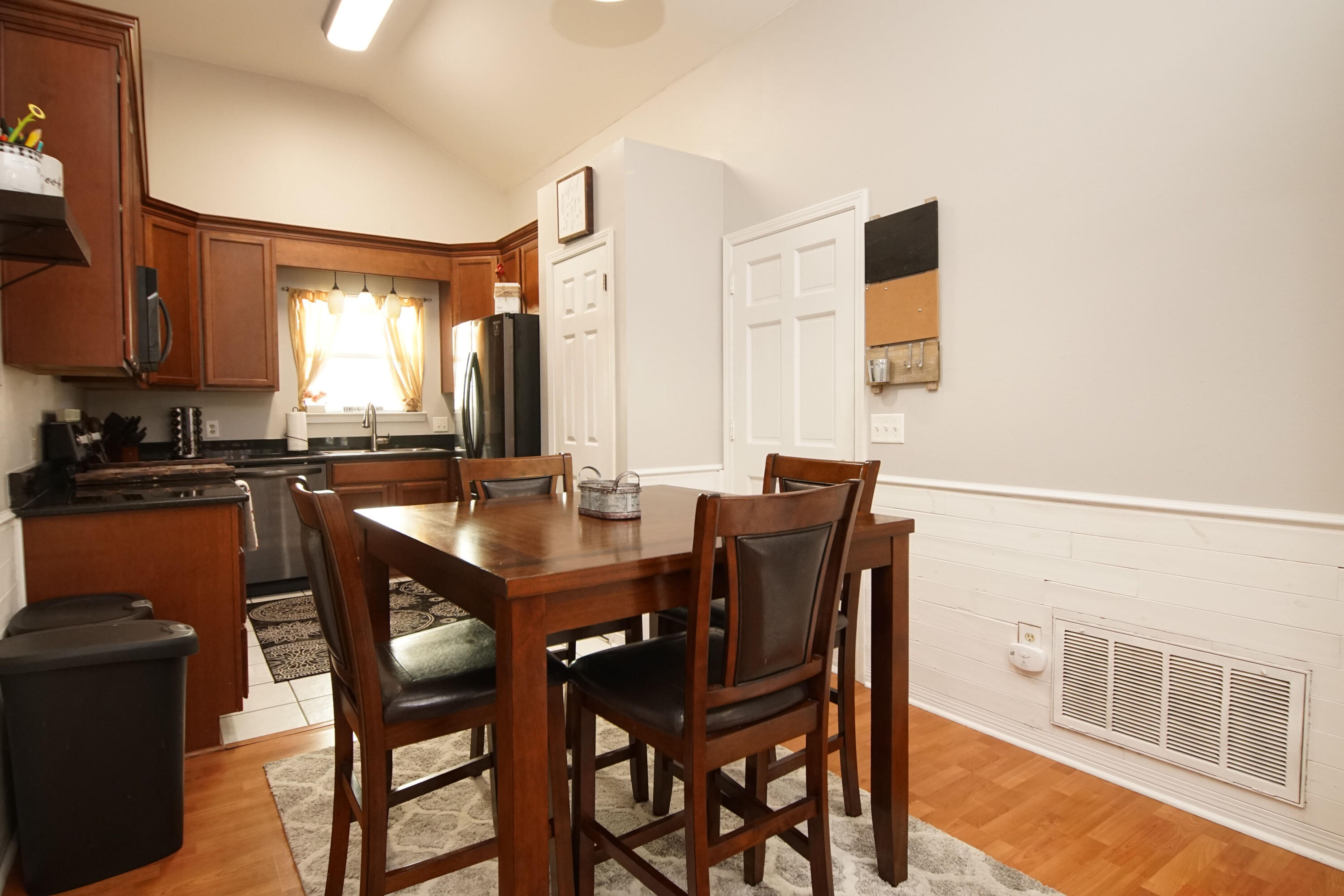 LAKE CHARLESTON - Residential