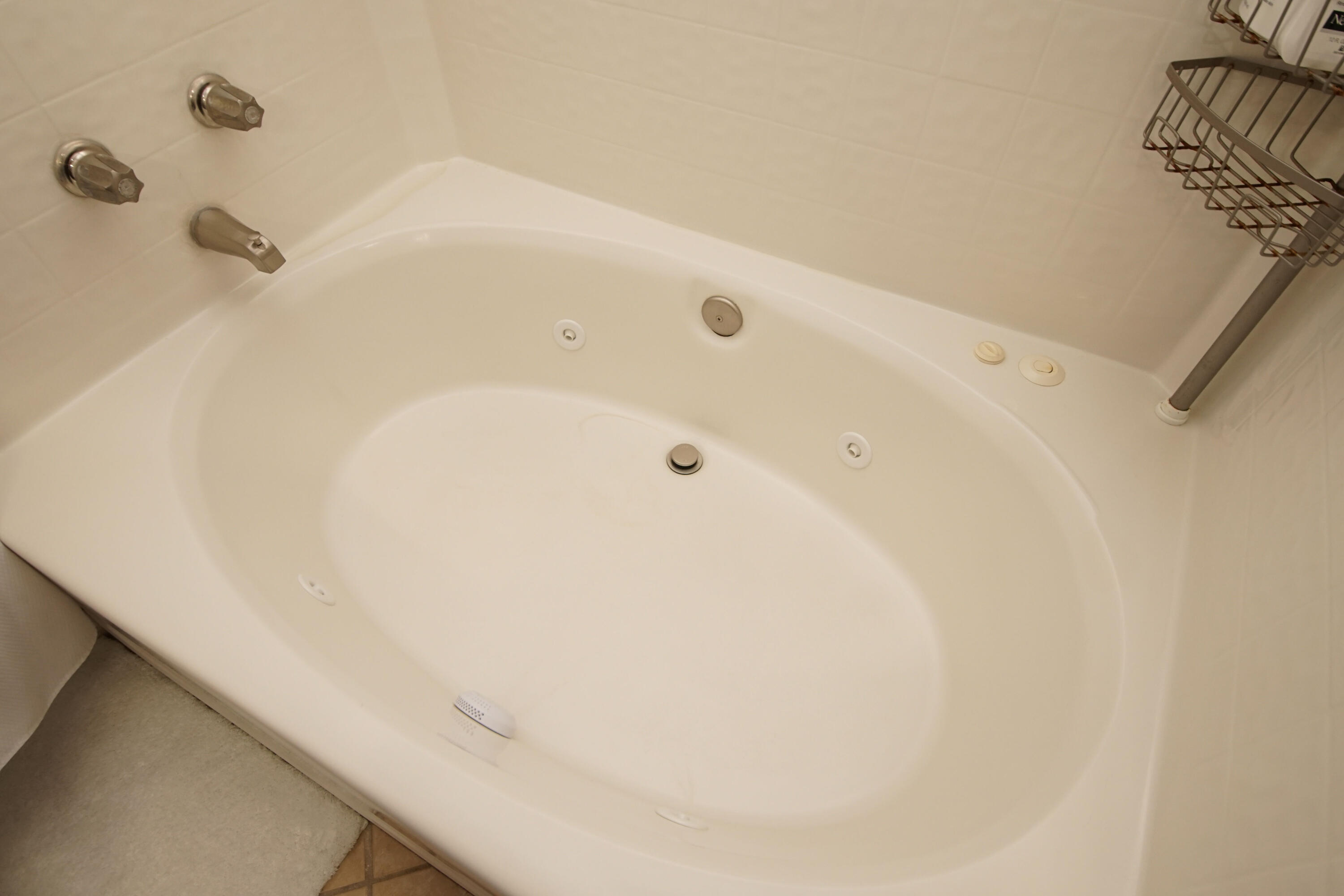 LAKE CHARLESTON - Residential