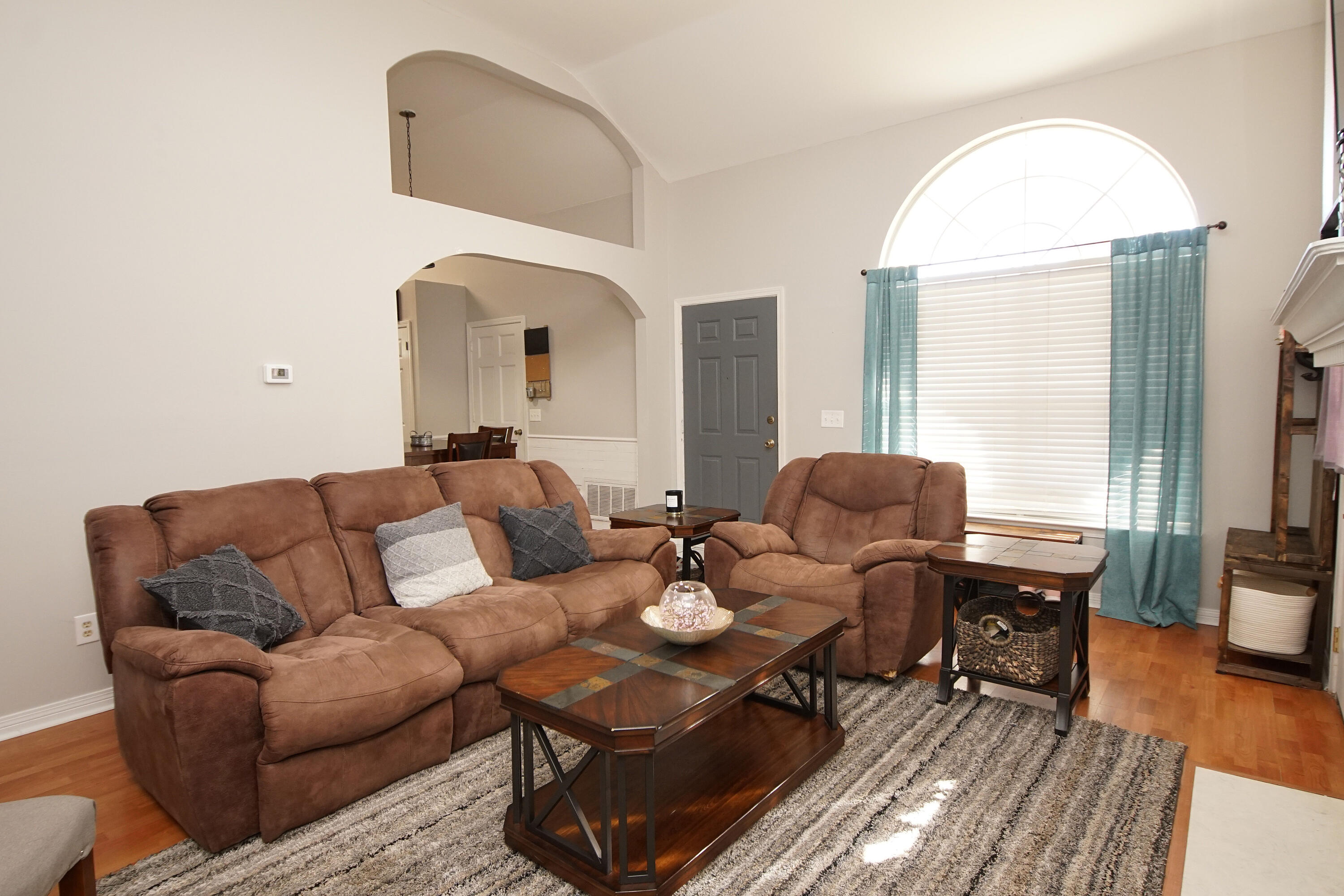 LAKE CHARLESTON - Residential