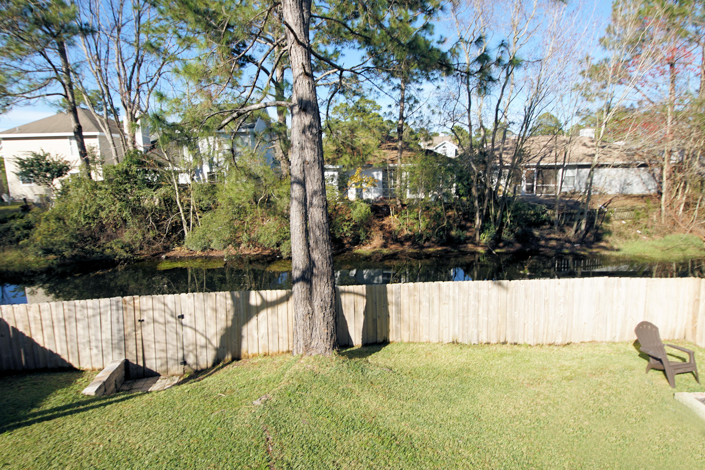 LAKE CHARLESTON - Residential