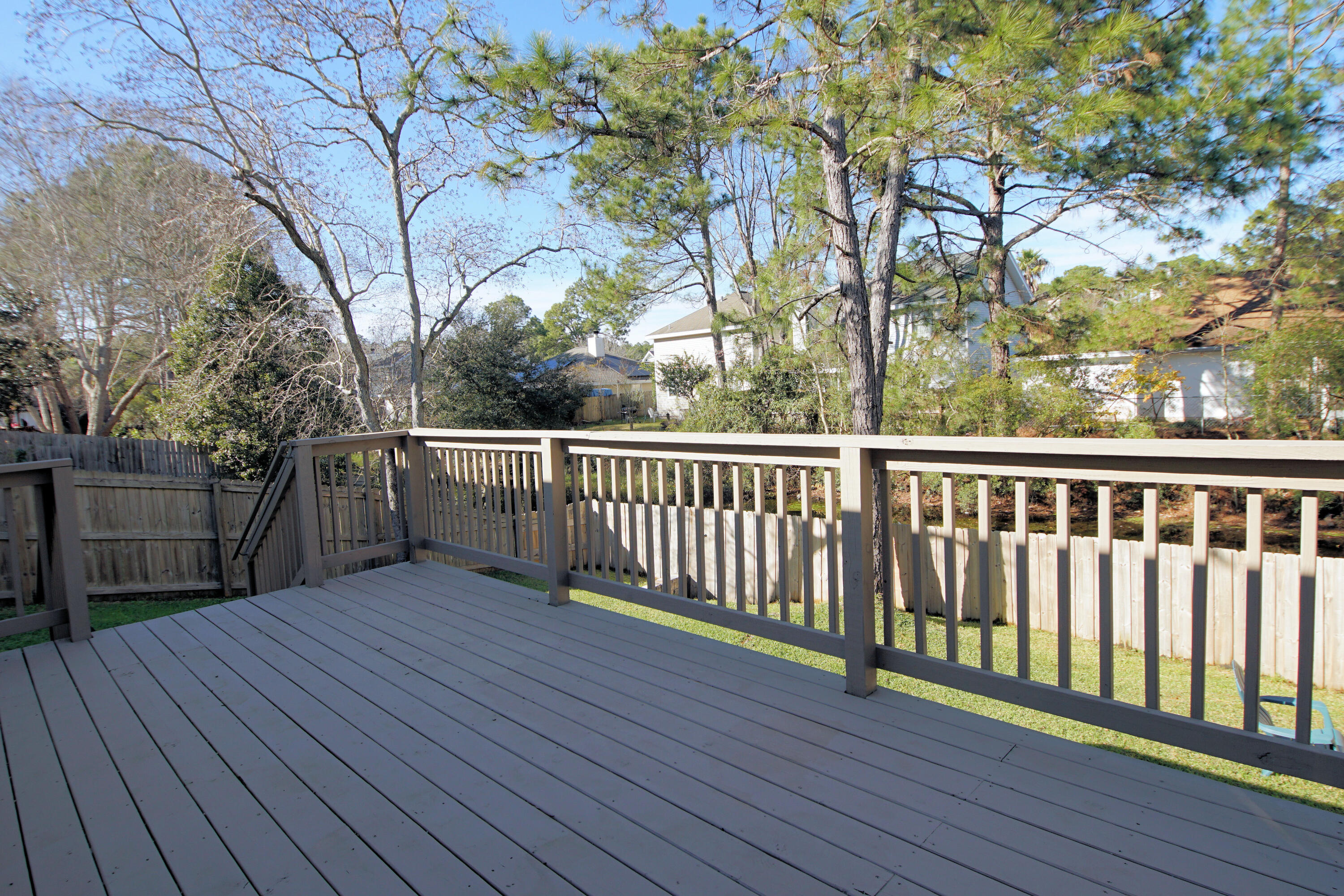 LAKE CHARLESTON - Residential