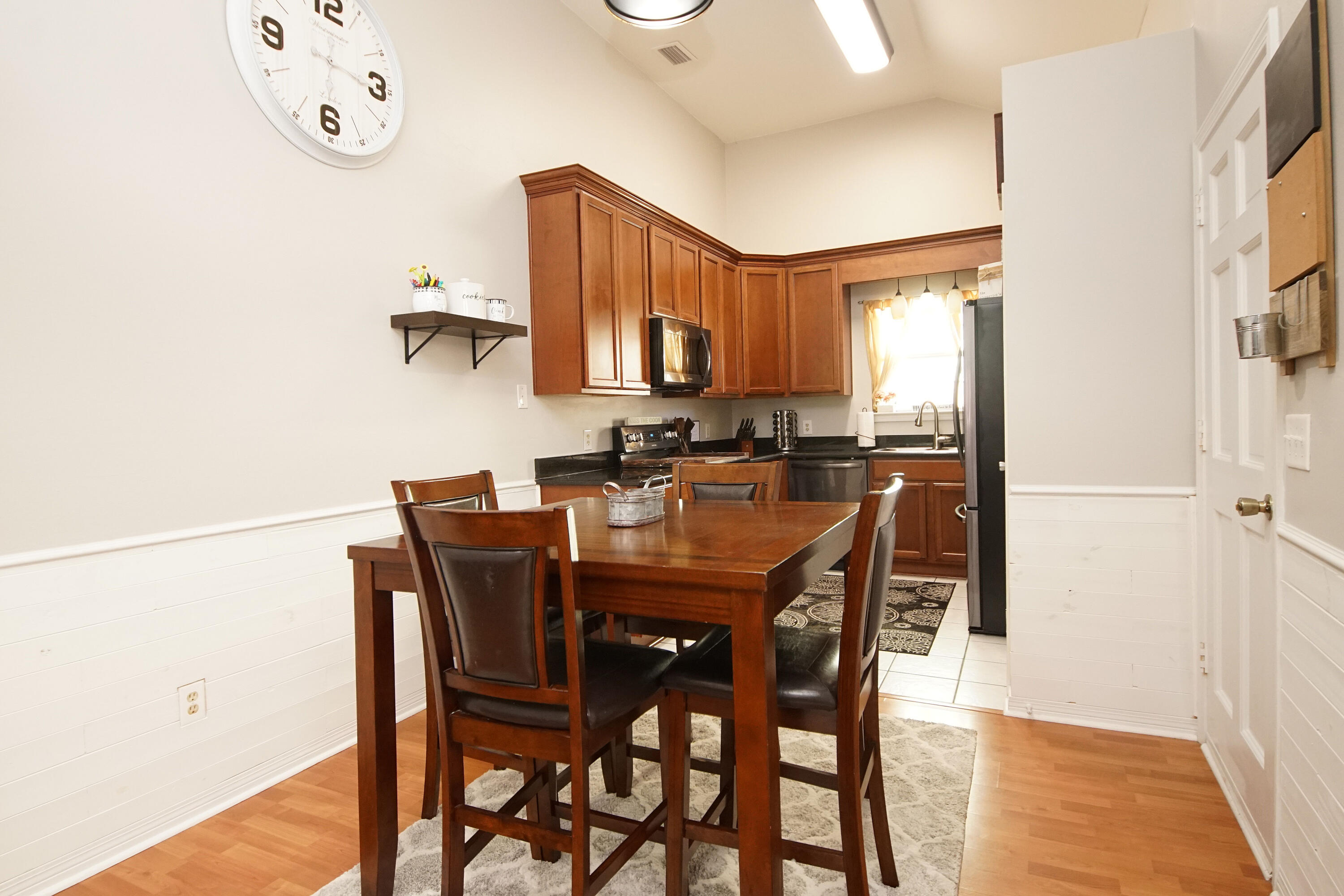 LAKE CHARLESTON - Residential