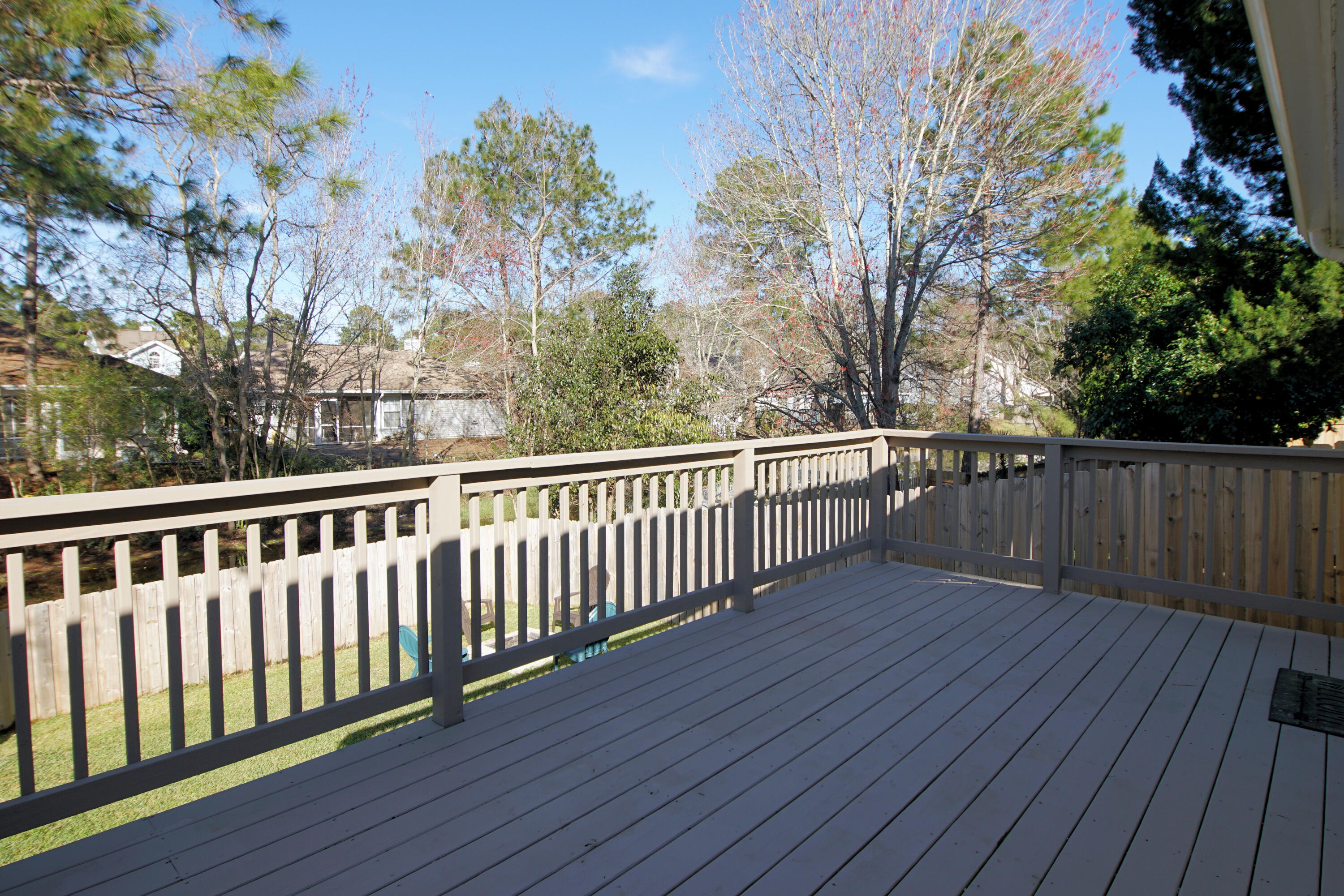 LAKE CHARLESTON - Residential