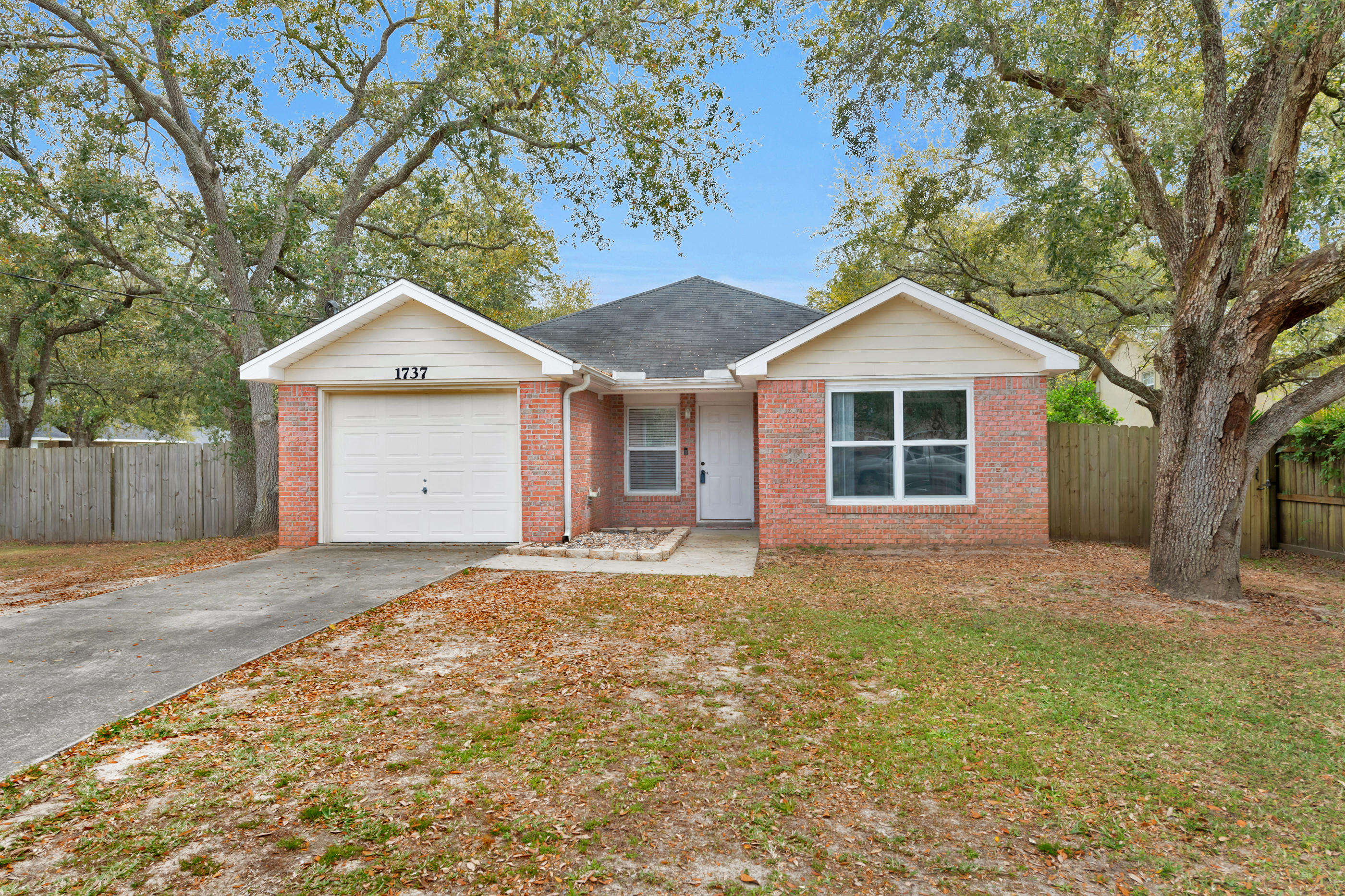 EMORY THOMAS - Residential