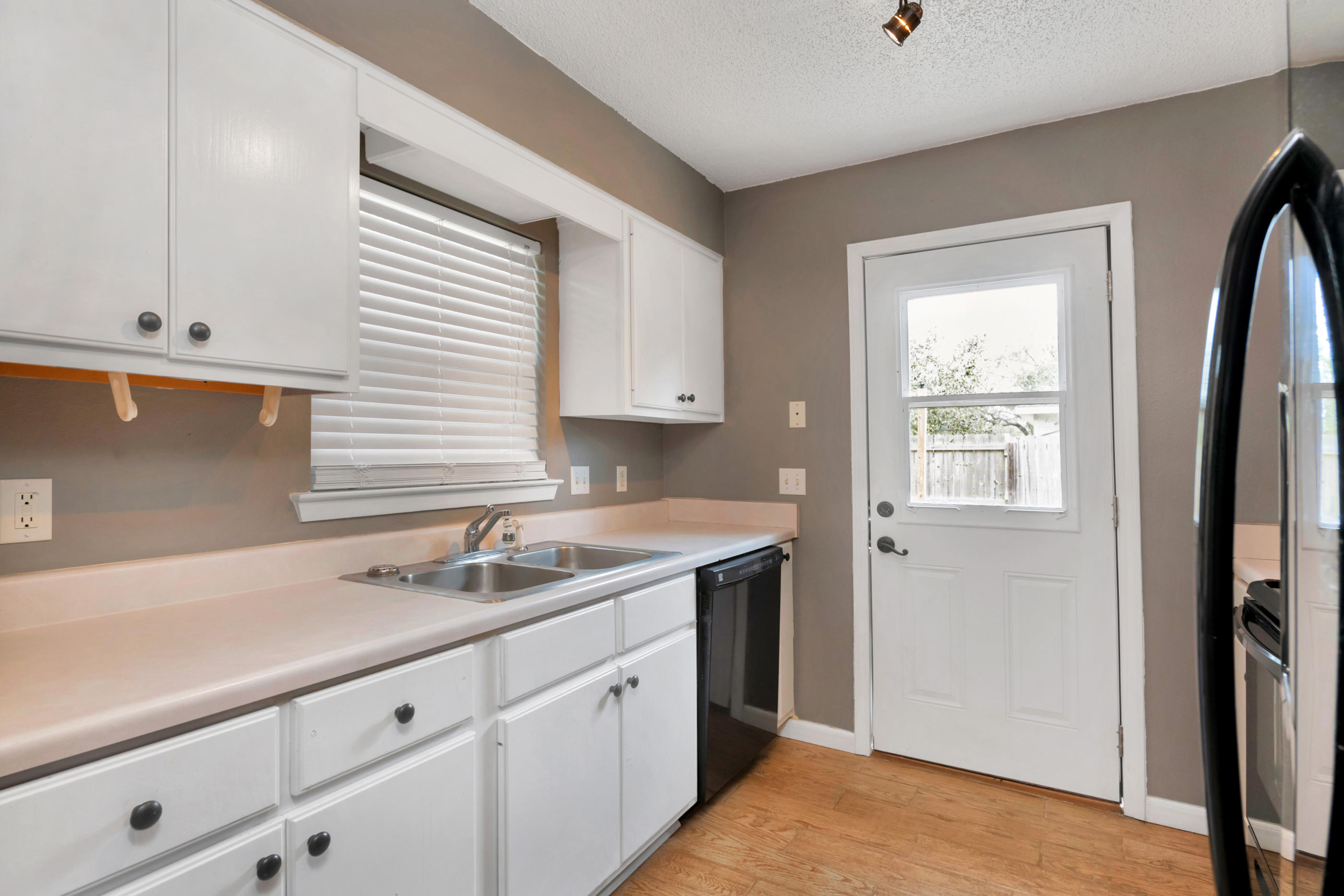 EMORY THOMAS - Residential