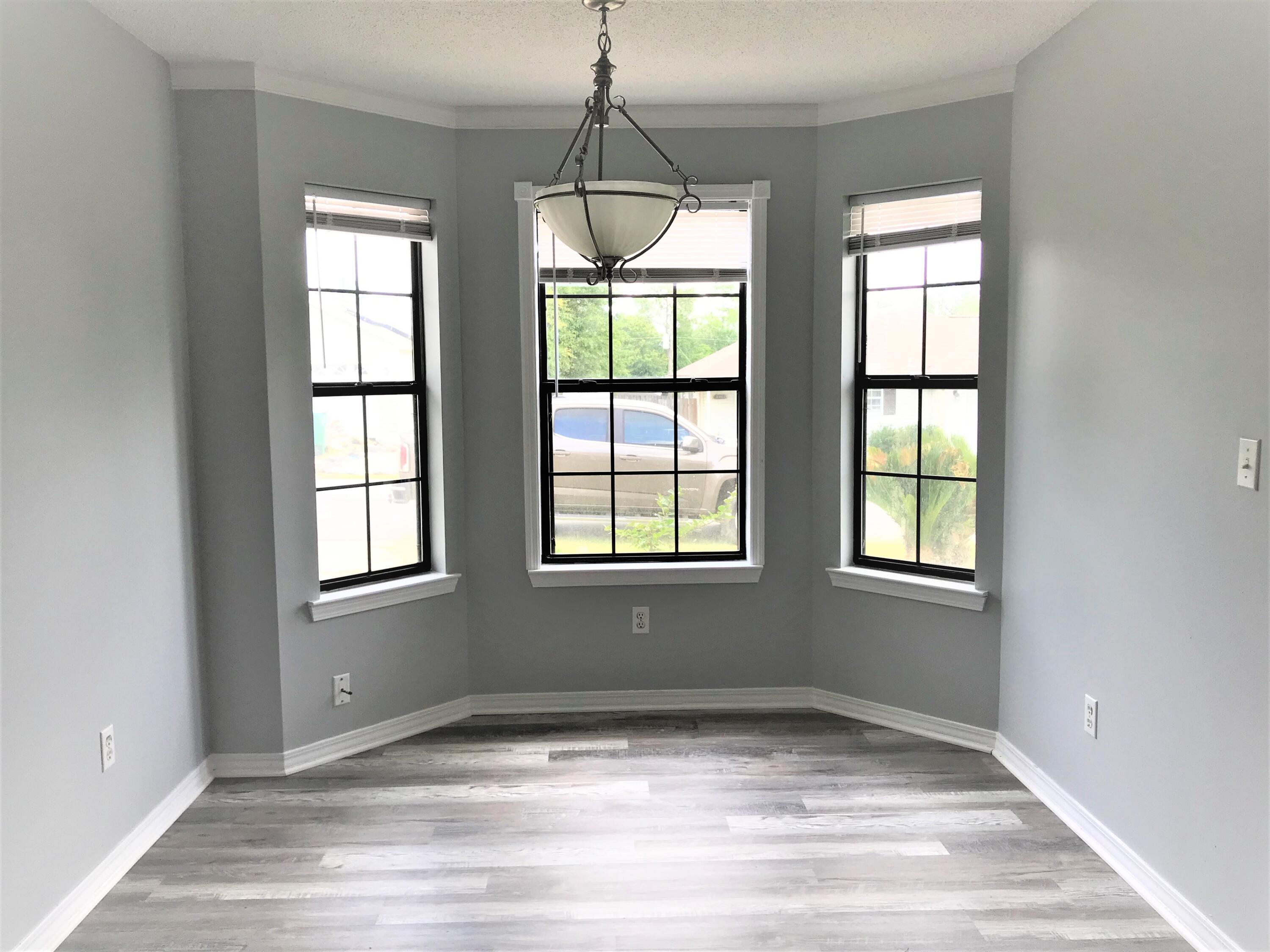 SOUTHWAY ESTATES 1ST ADDN - Residential Lease