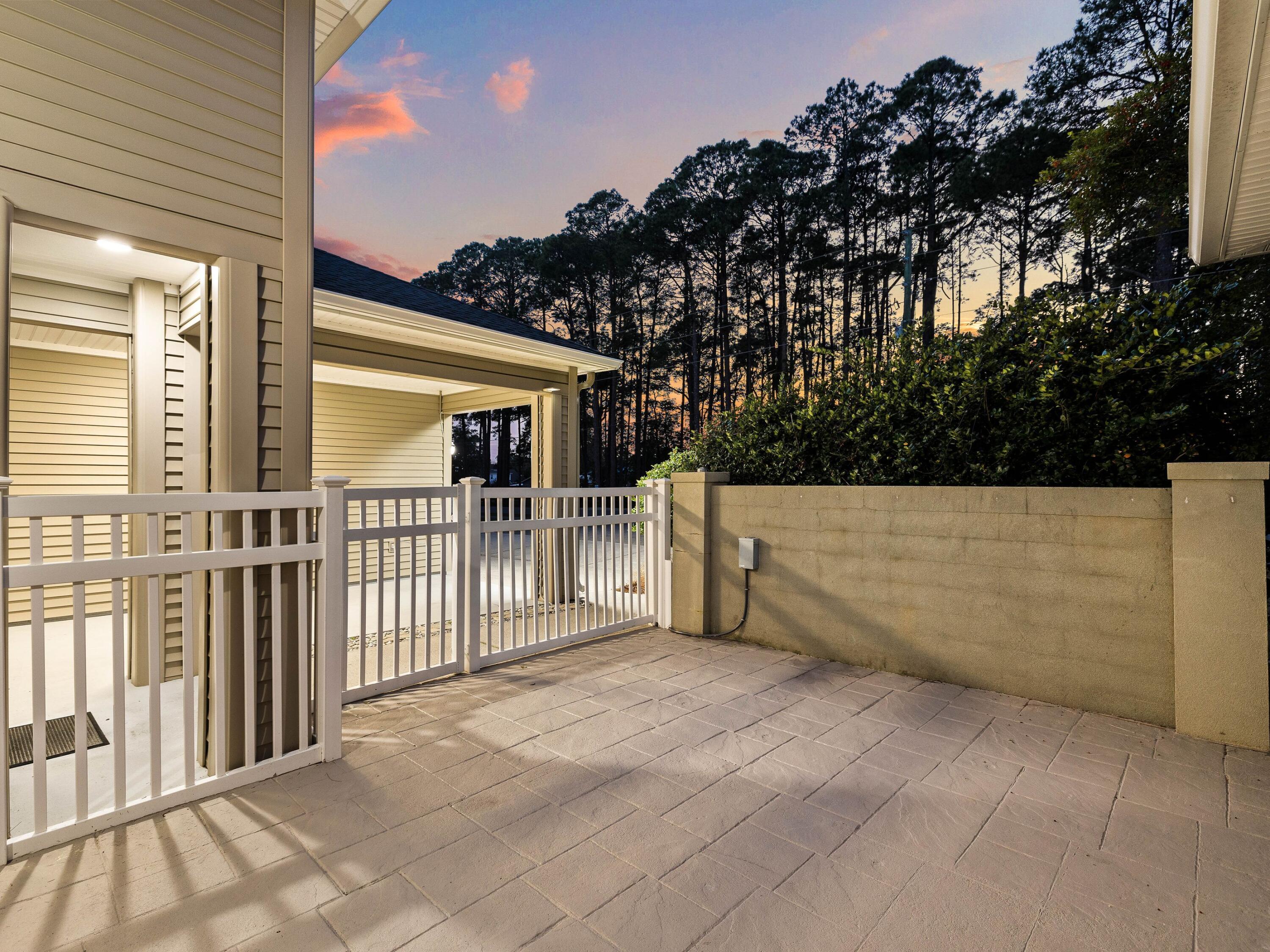 COURTYARDS OF SANTA ROSA BEACH - Residential