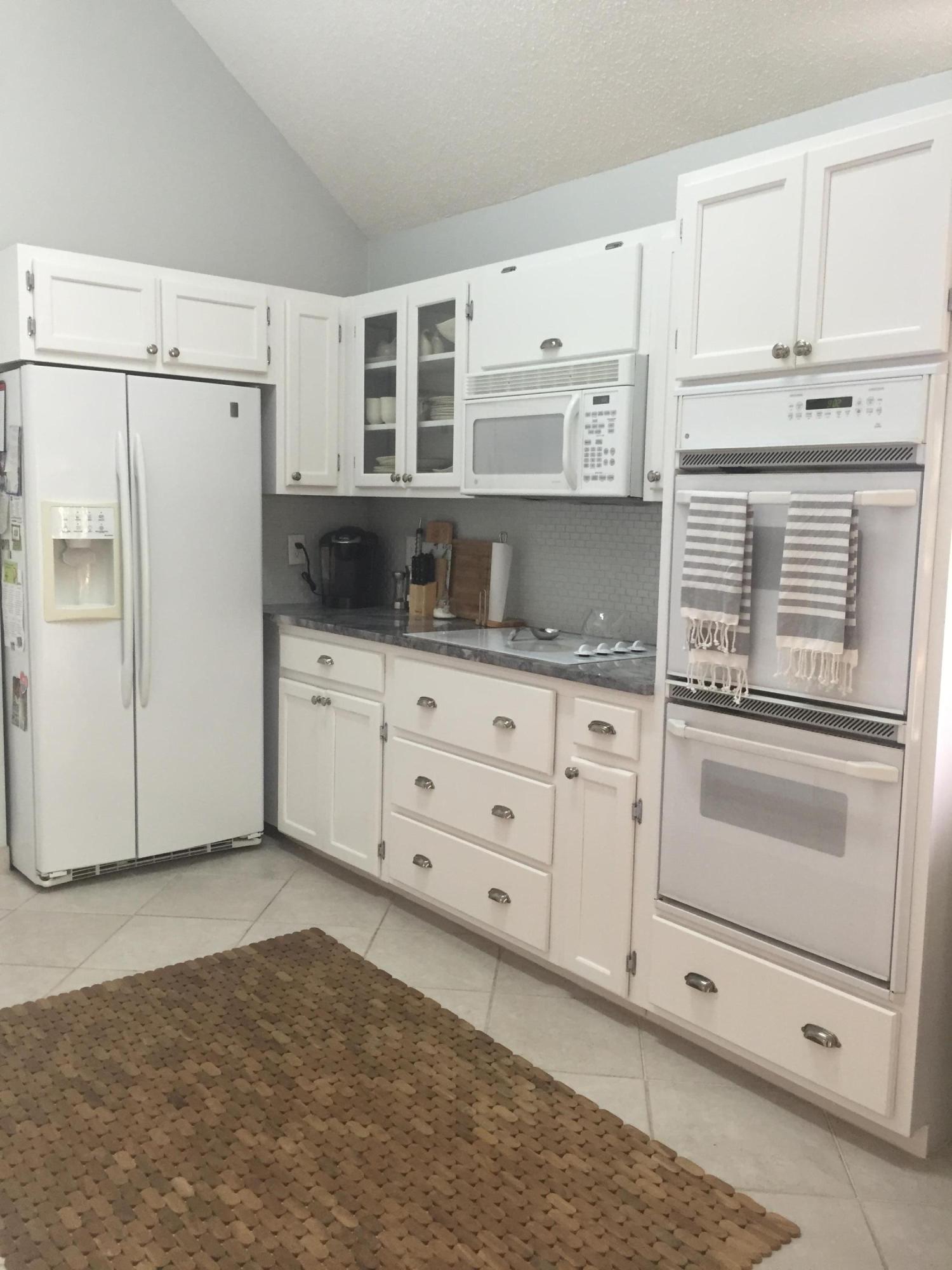 FAIRWAY LAKES PH I LOT 29 - Residential