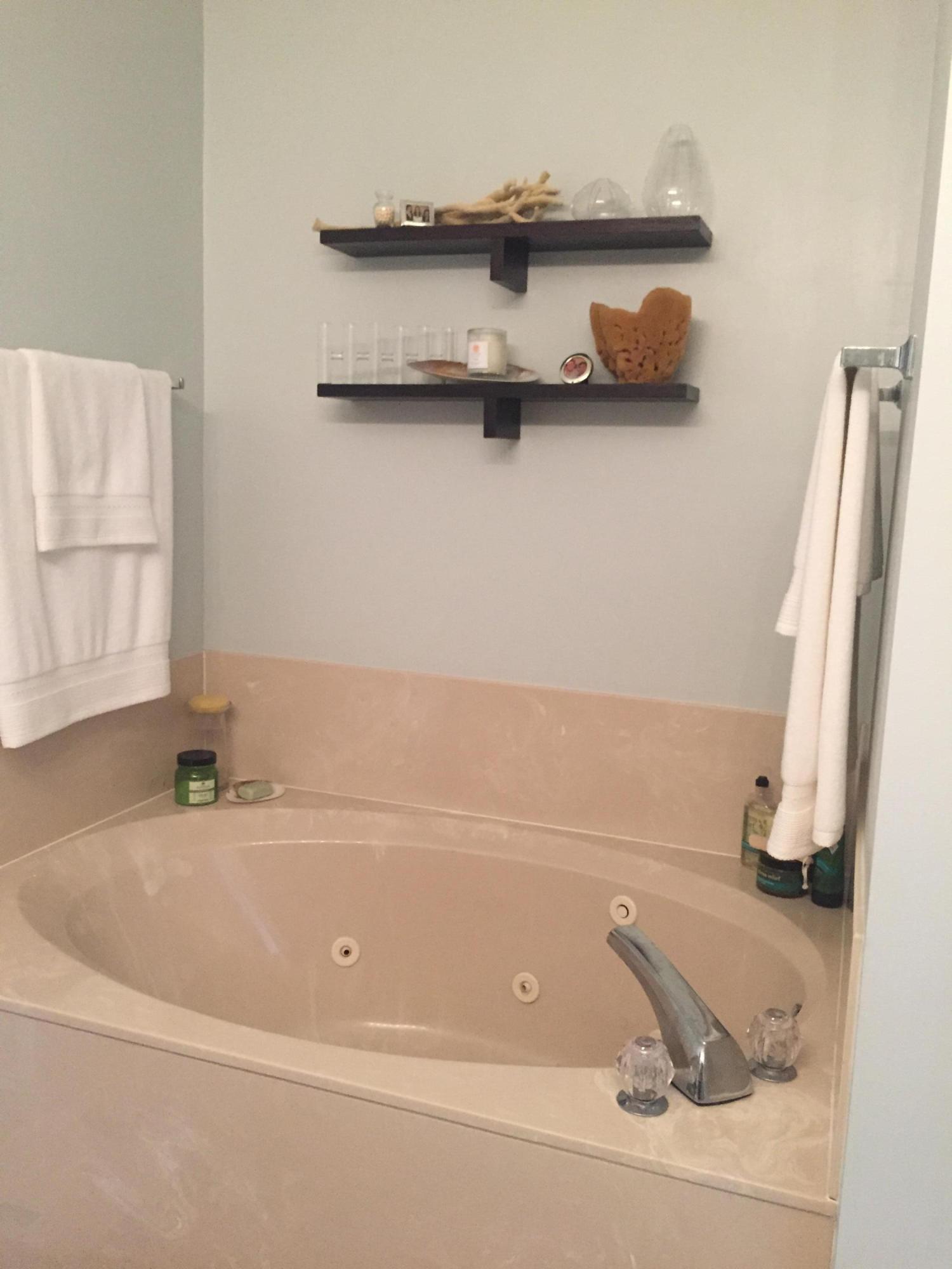 FAIRWAY LAKES PH I LOT 29 - Residential