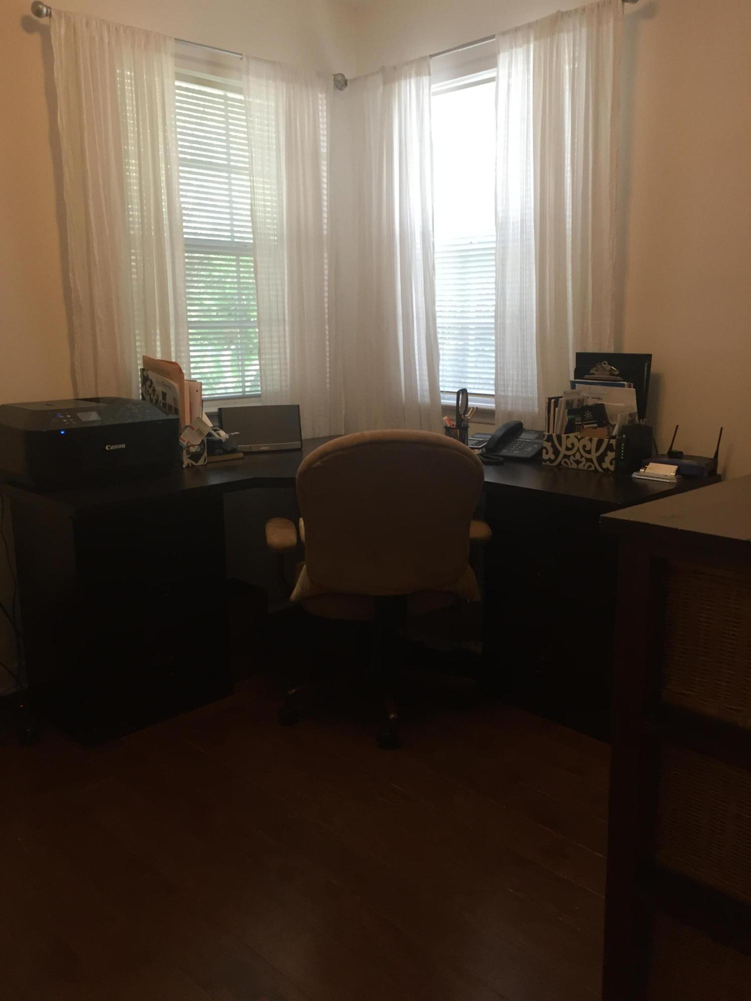 FAIRWAY LAKES PH I LOT 29 - Residential