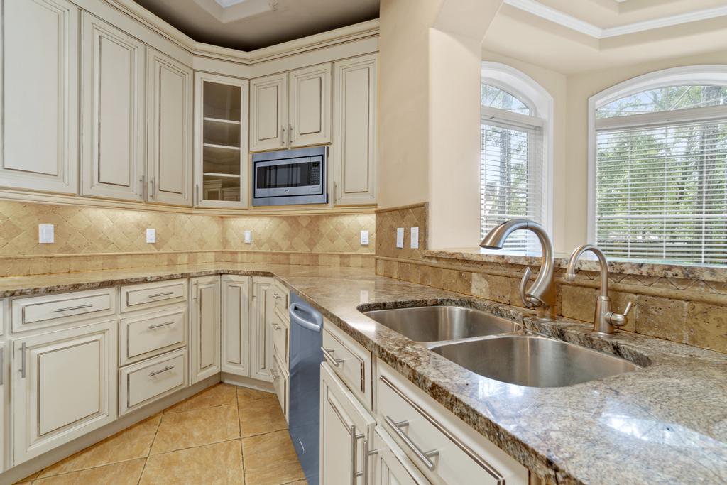 BAHIA VISTA - Residential