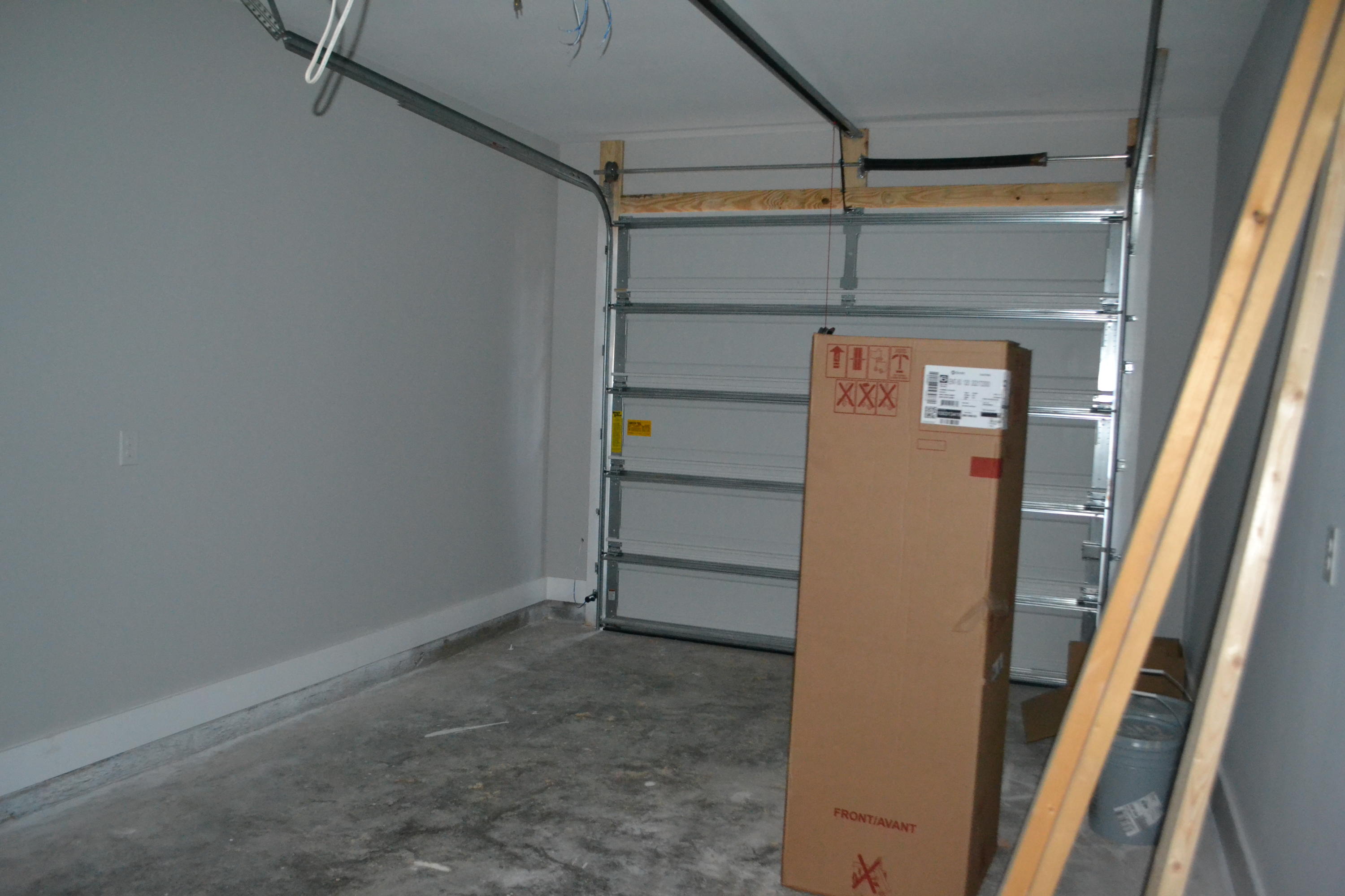 HIDDEN BAY VILLAGE - Residential