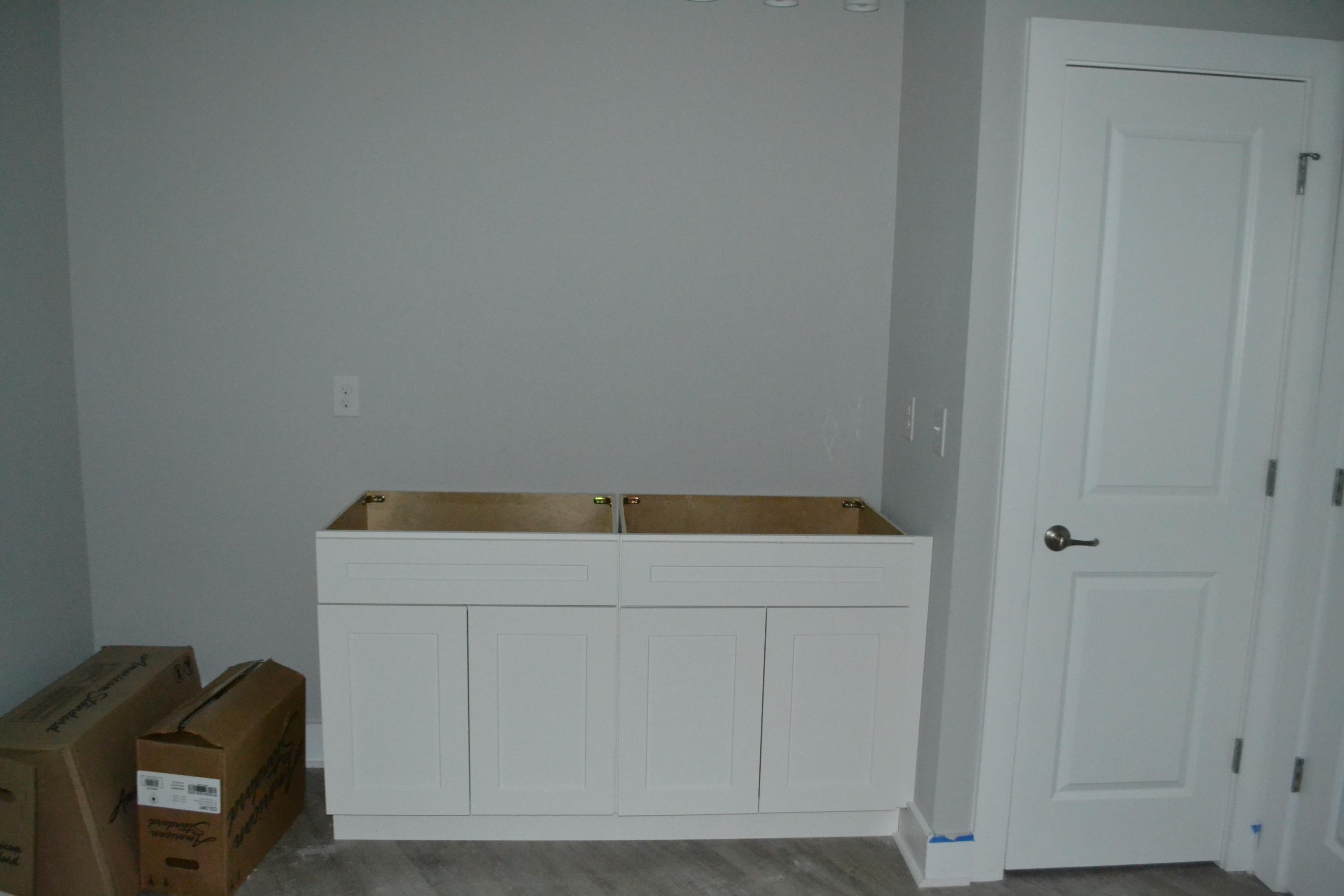 HIDDEN BAY VILLAGE - Residential