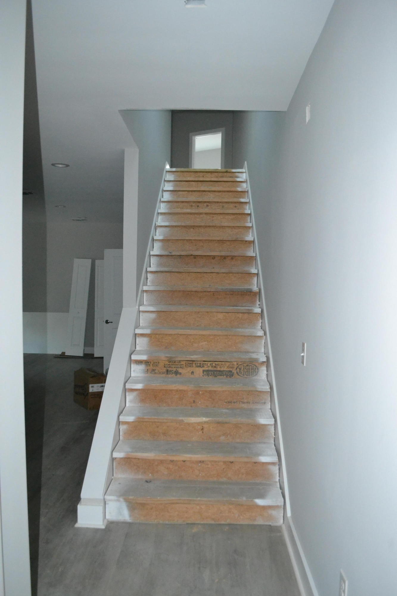 HIDDEN BAY VILLAGE - Residential