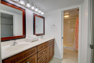 EL MATADOR CONDO - Residential