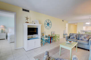 EL MATADOR CONDO - Residential