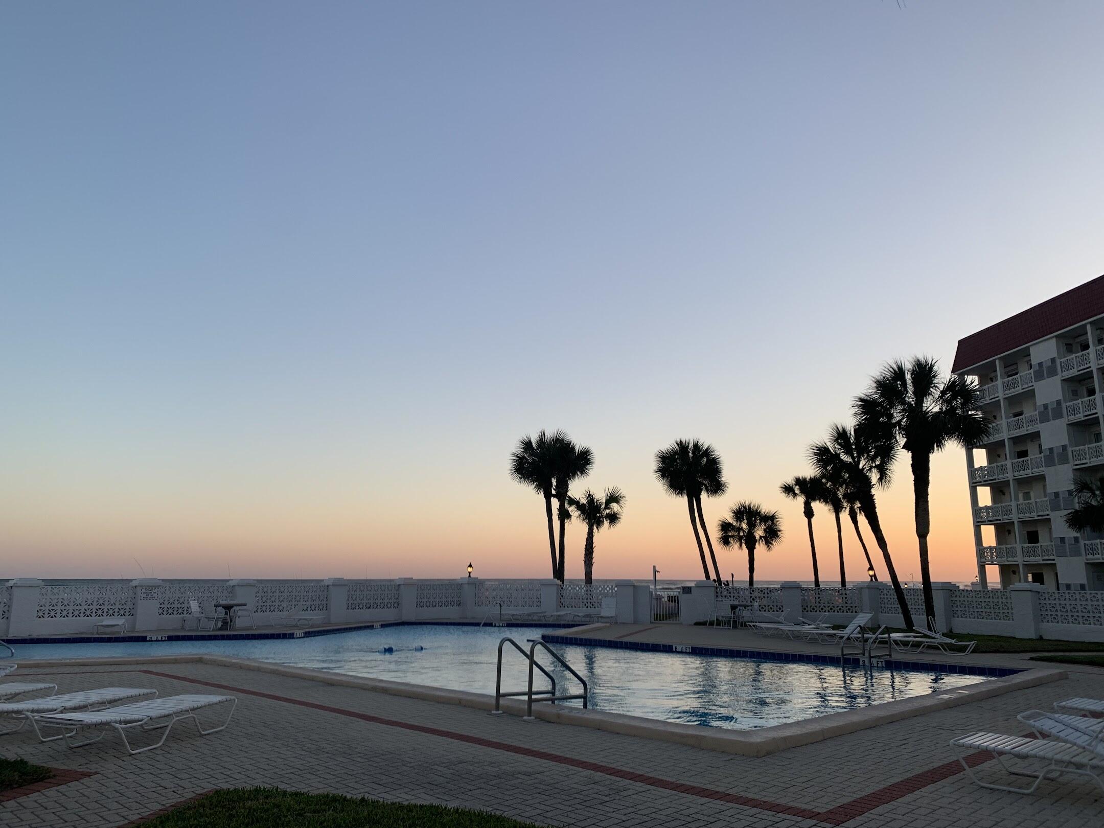 EL MATADOR CONDO - Residential