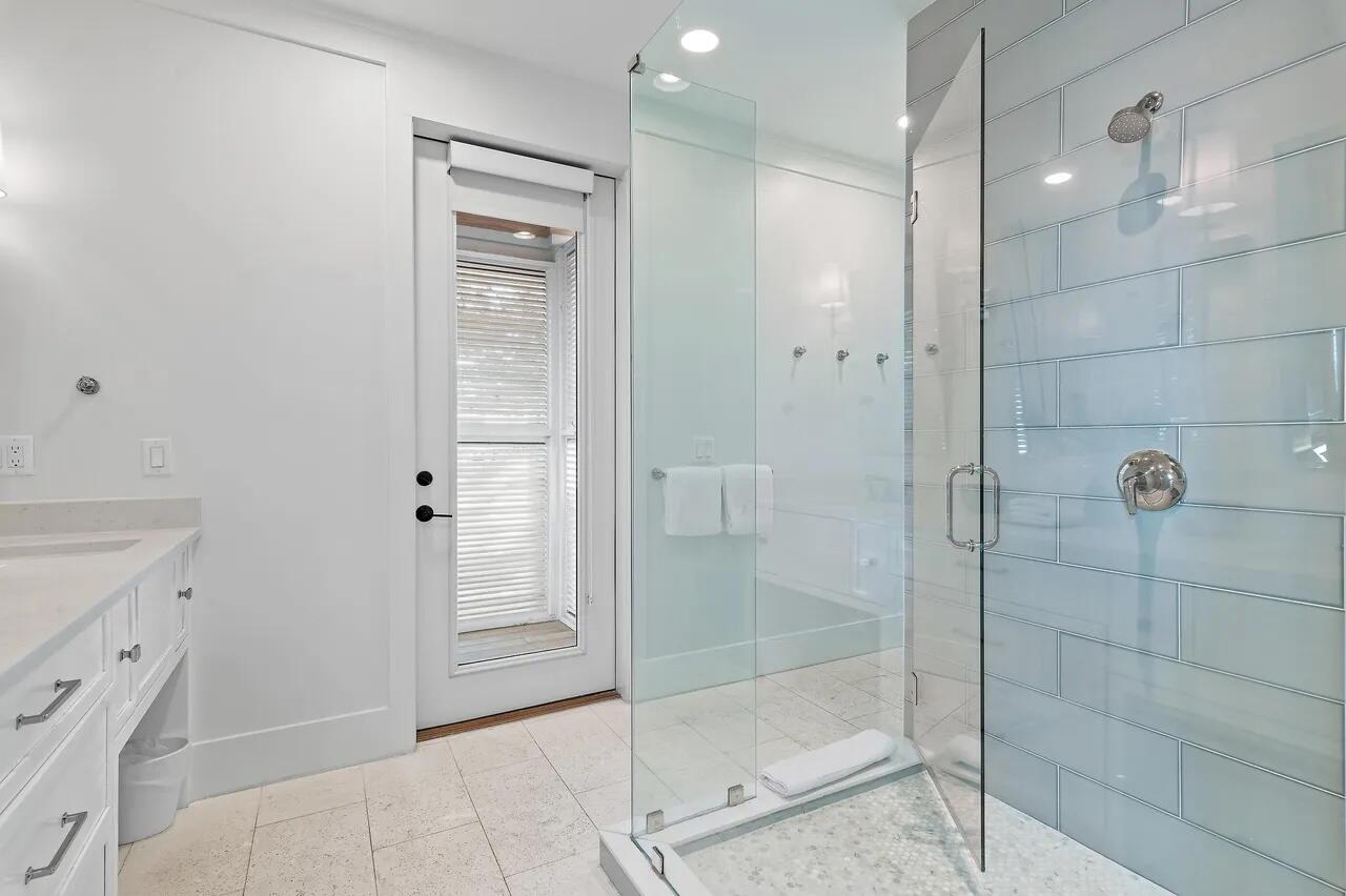 ROLLING DUNES PH 3 - Residential Lease