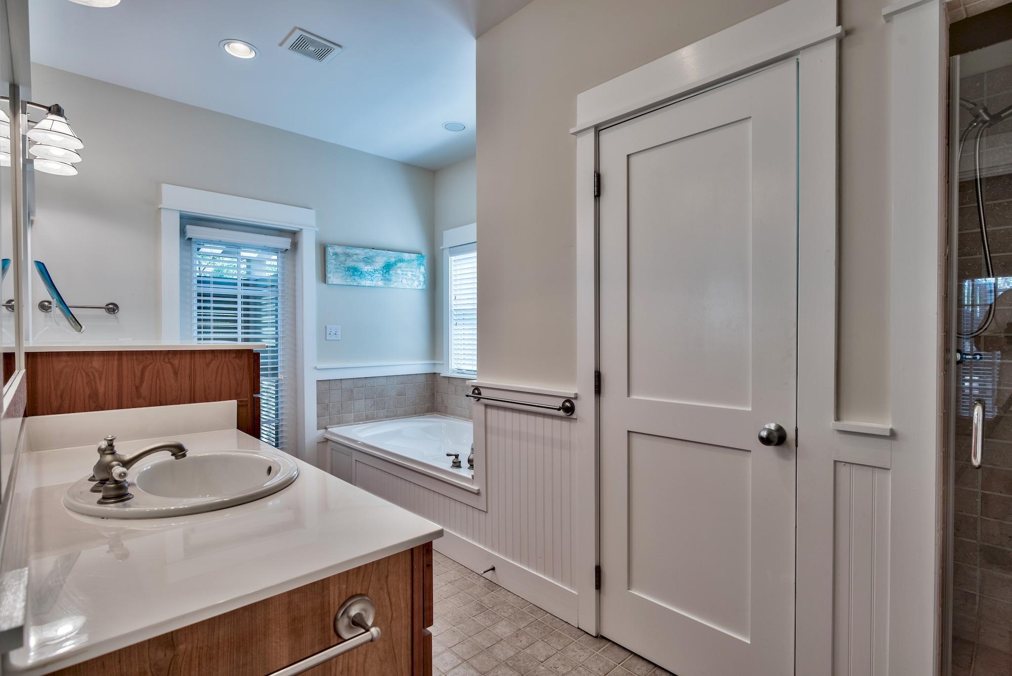 SUMMER RIDGE - Residential