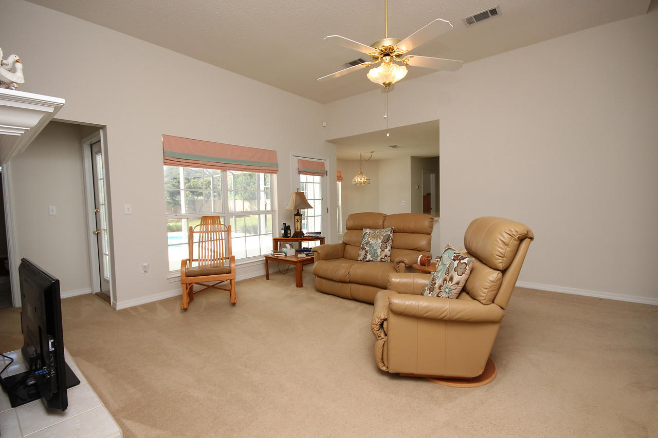 BRISTOL VILLAGE RAINTREE ESTATES - Residential