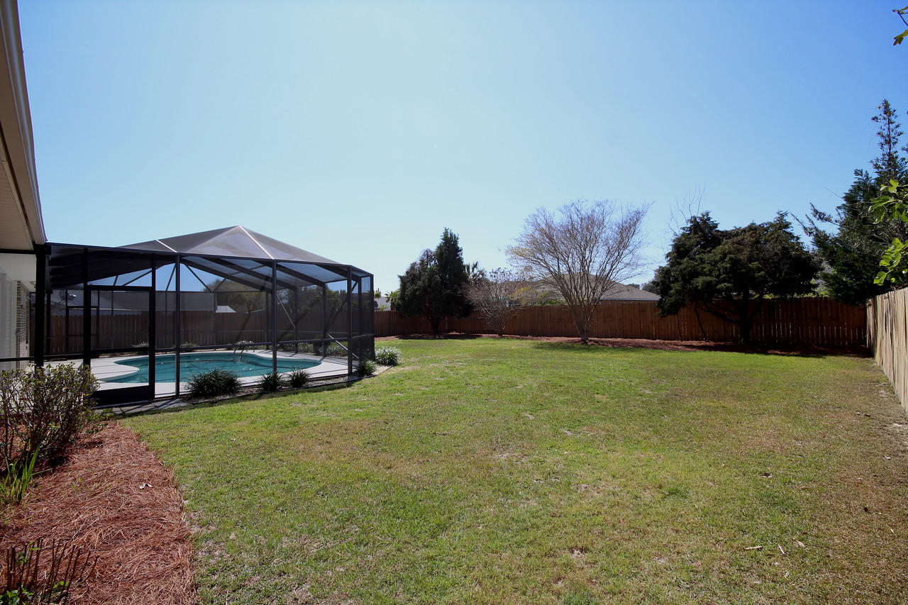 BRISTOL VILLAGE RAINTREE ESTATES - Residential