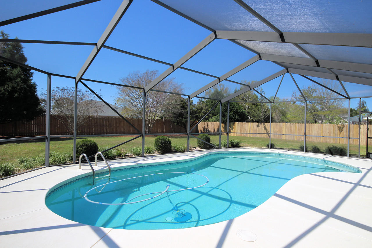 BRISTOL VILLAGE RAINTREE ESTATES - Residential