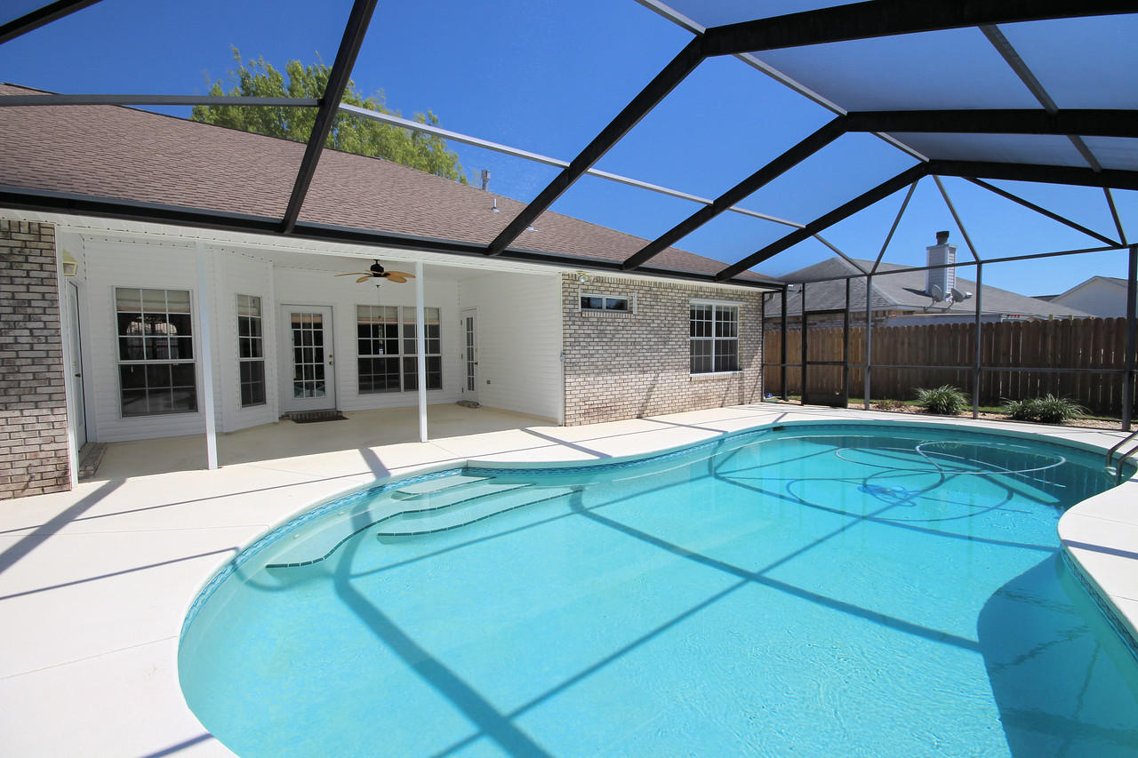 BRISTOL VILLAGE RAINTREE ESTATES - Residential