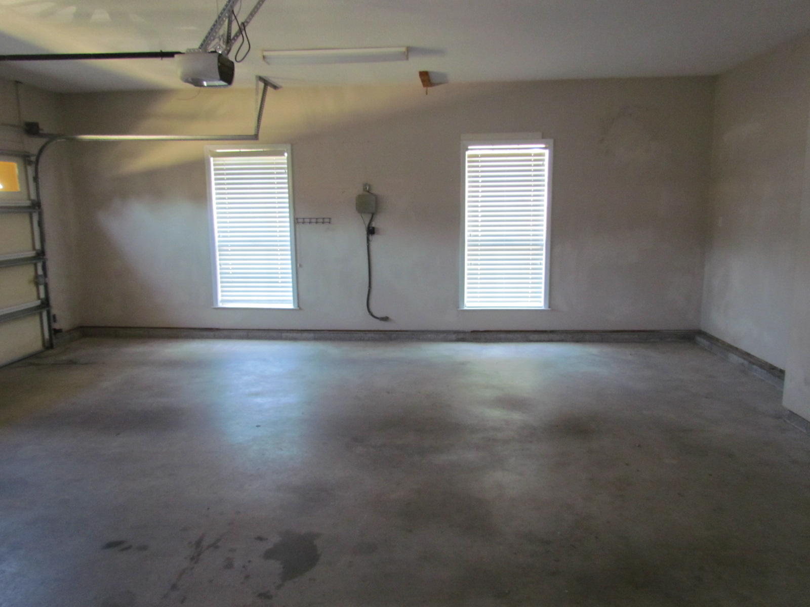 METES & BOUNDS - Residential Lease