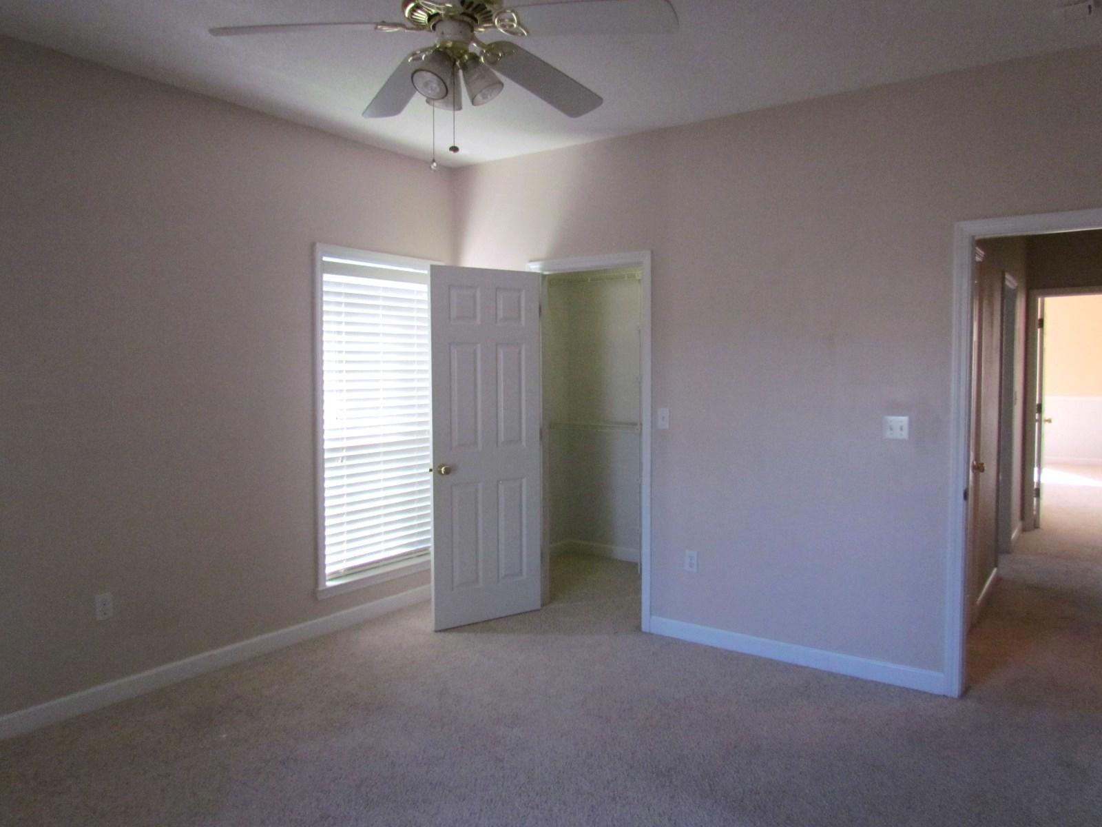 METES & BOUNDS - Residential Lease