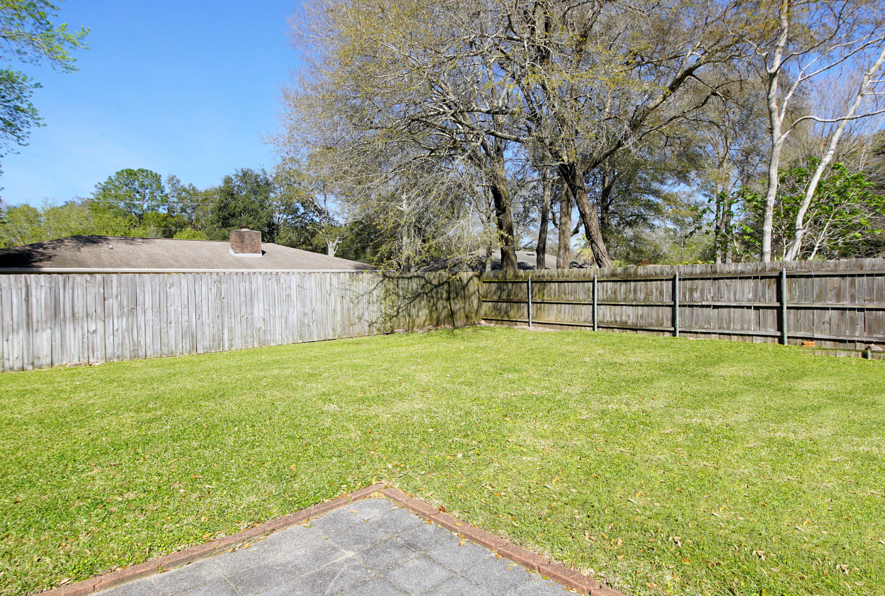 COUNTRY CLUB ESTATES 1ST ADDN - Residential