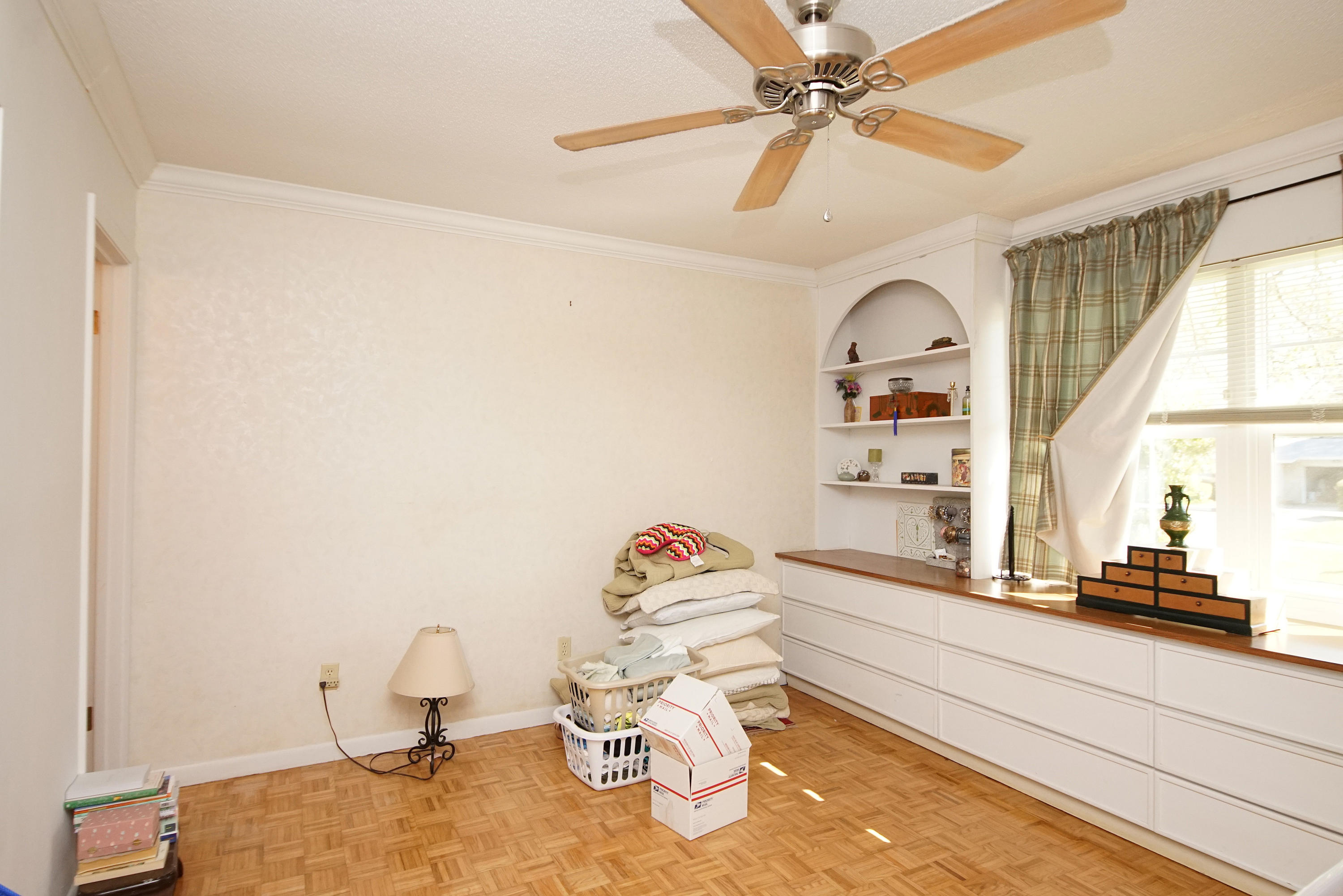 COUNTRY CLUB ESTATES 1ST ADDN - Residential