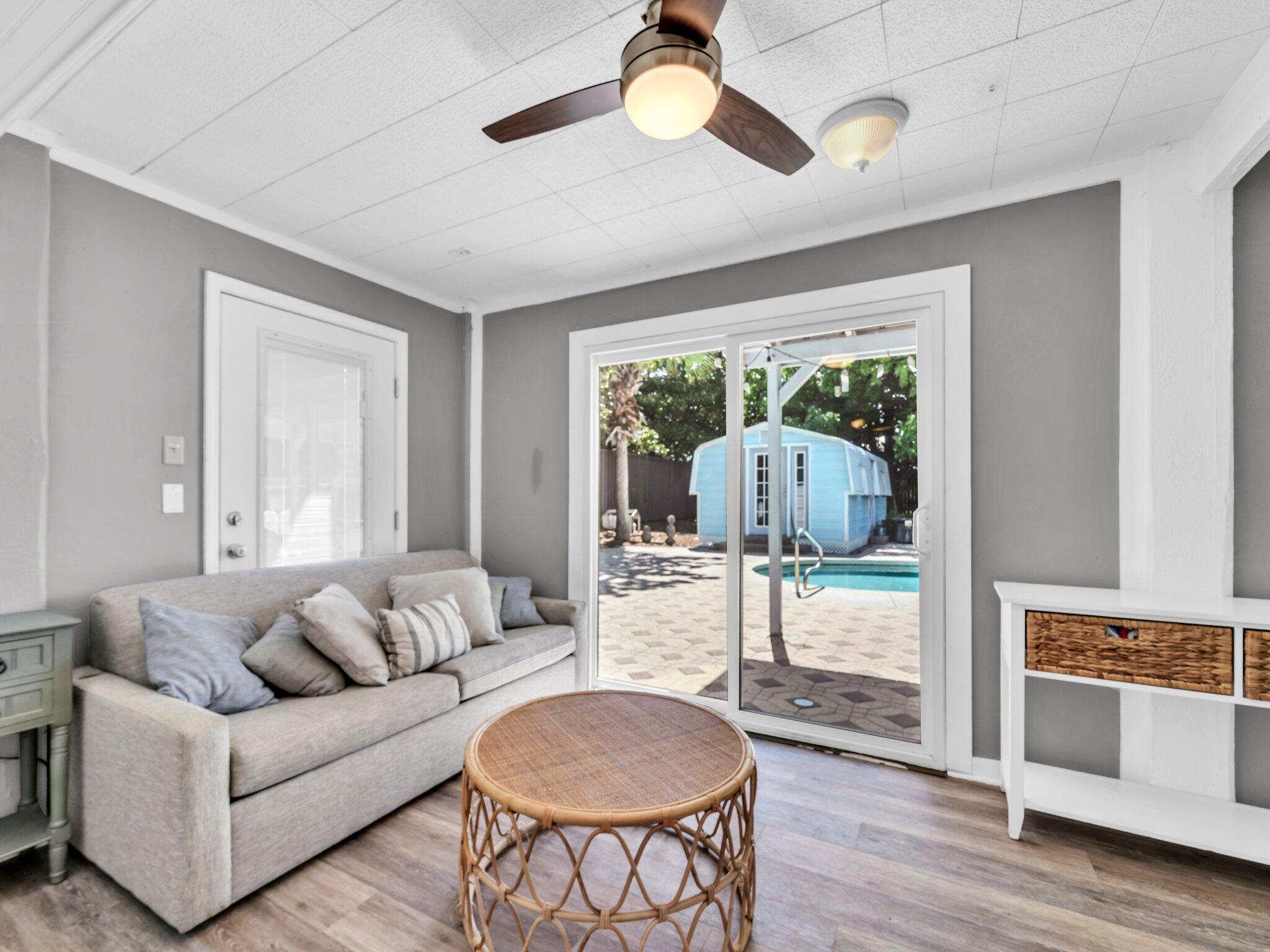 CRYSTAL BEACH - Residential